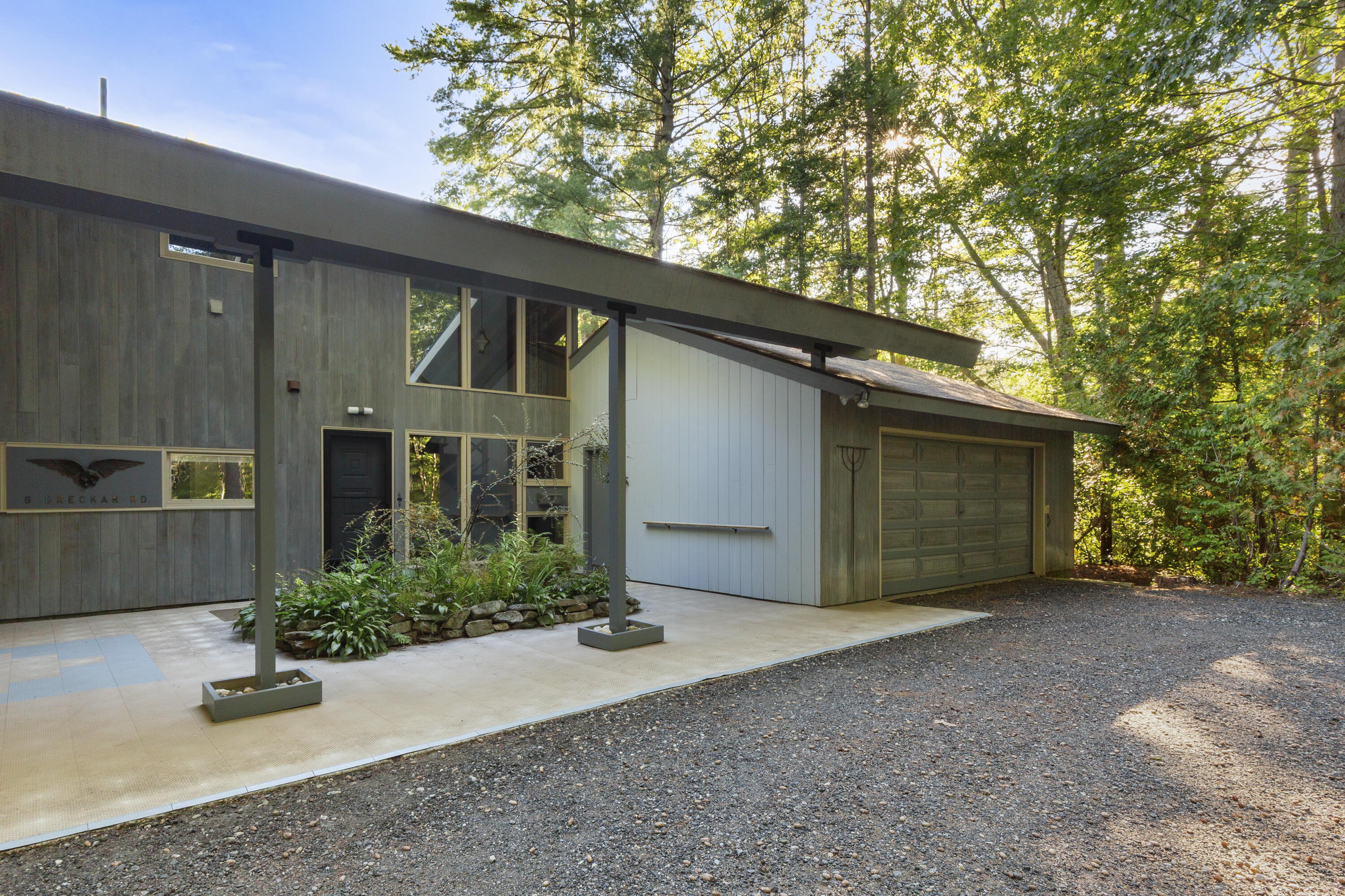 6 Breckan Road