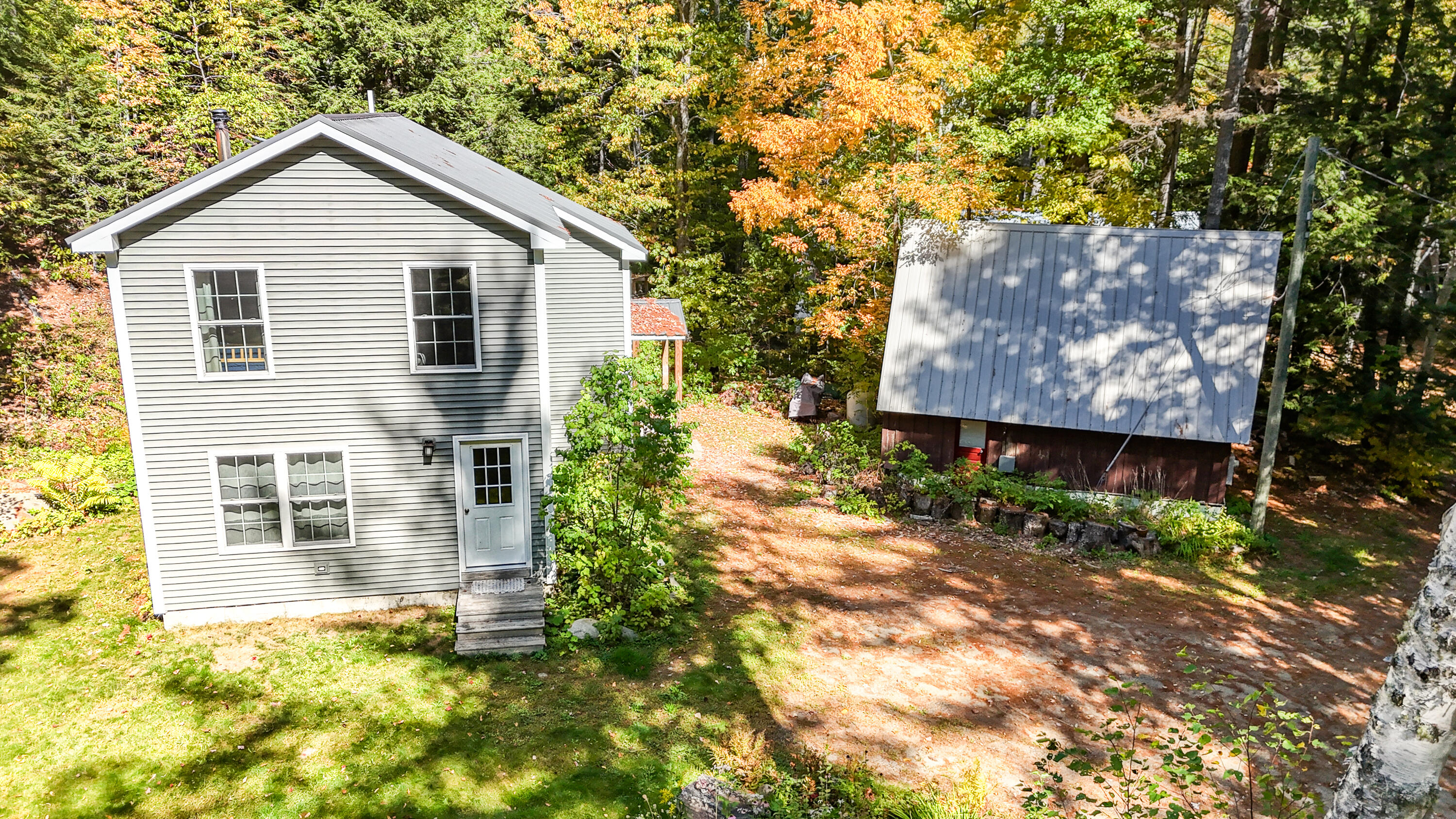 1015 Round House Road