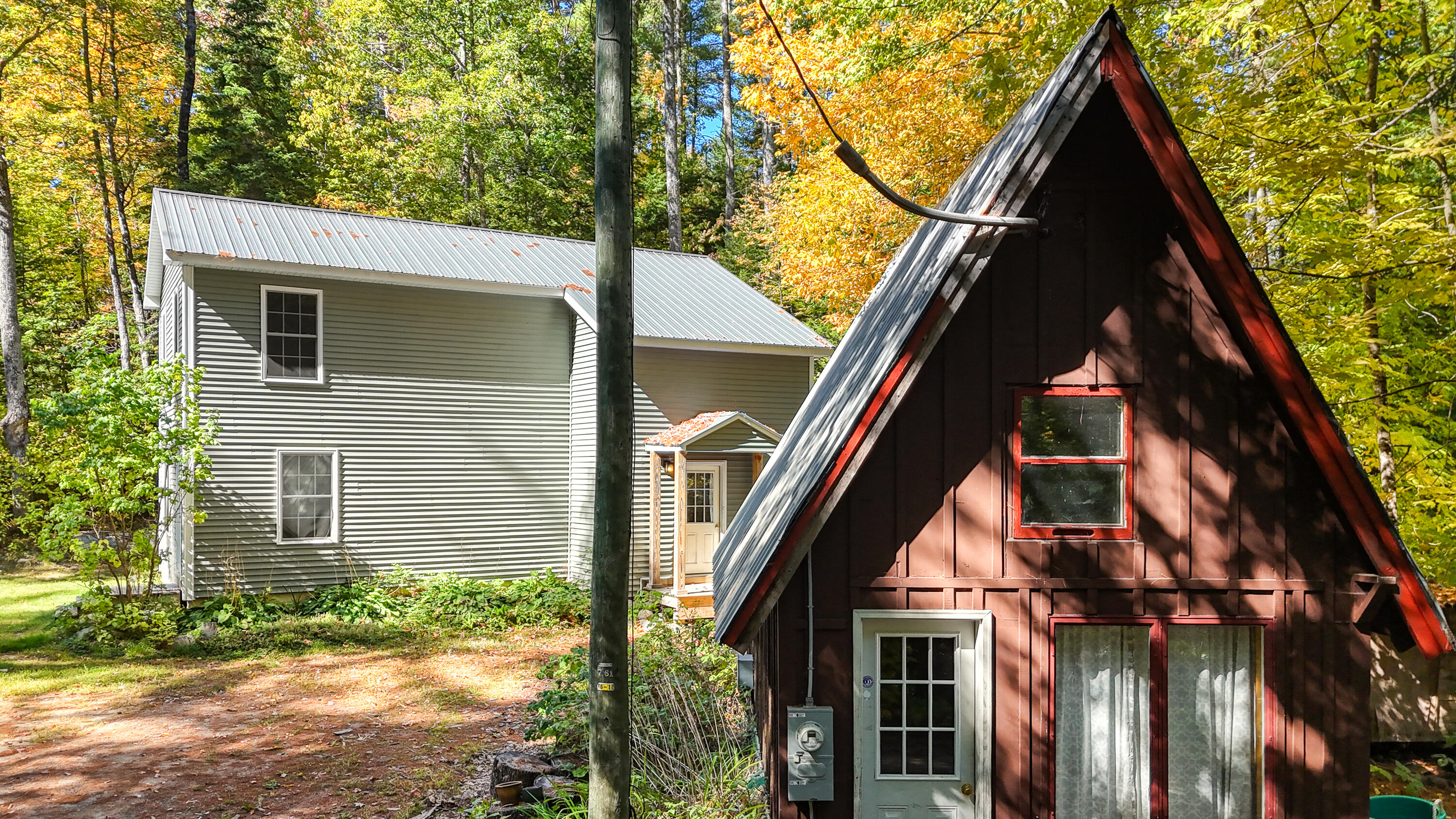 1015 Round House Road