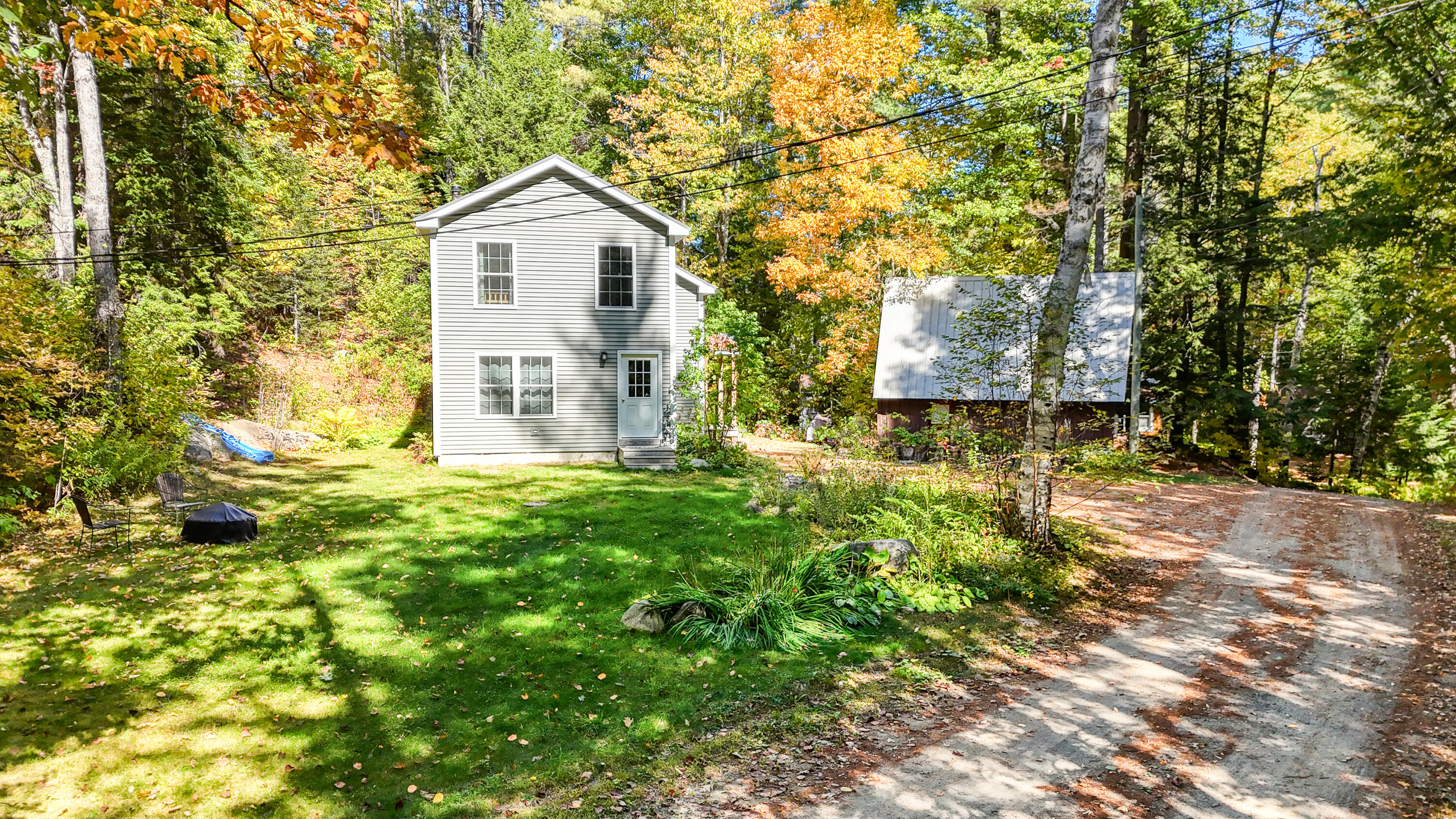 1015 Round House Road