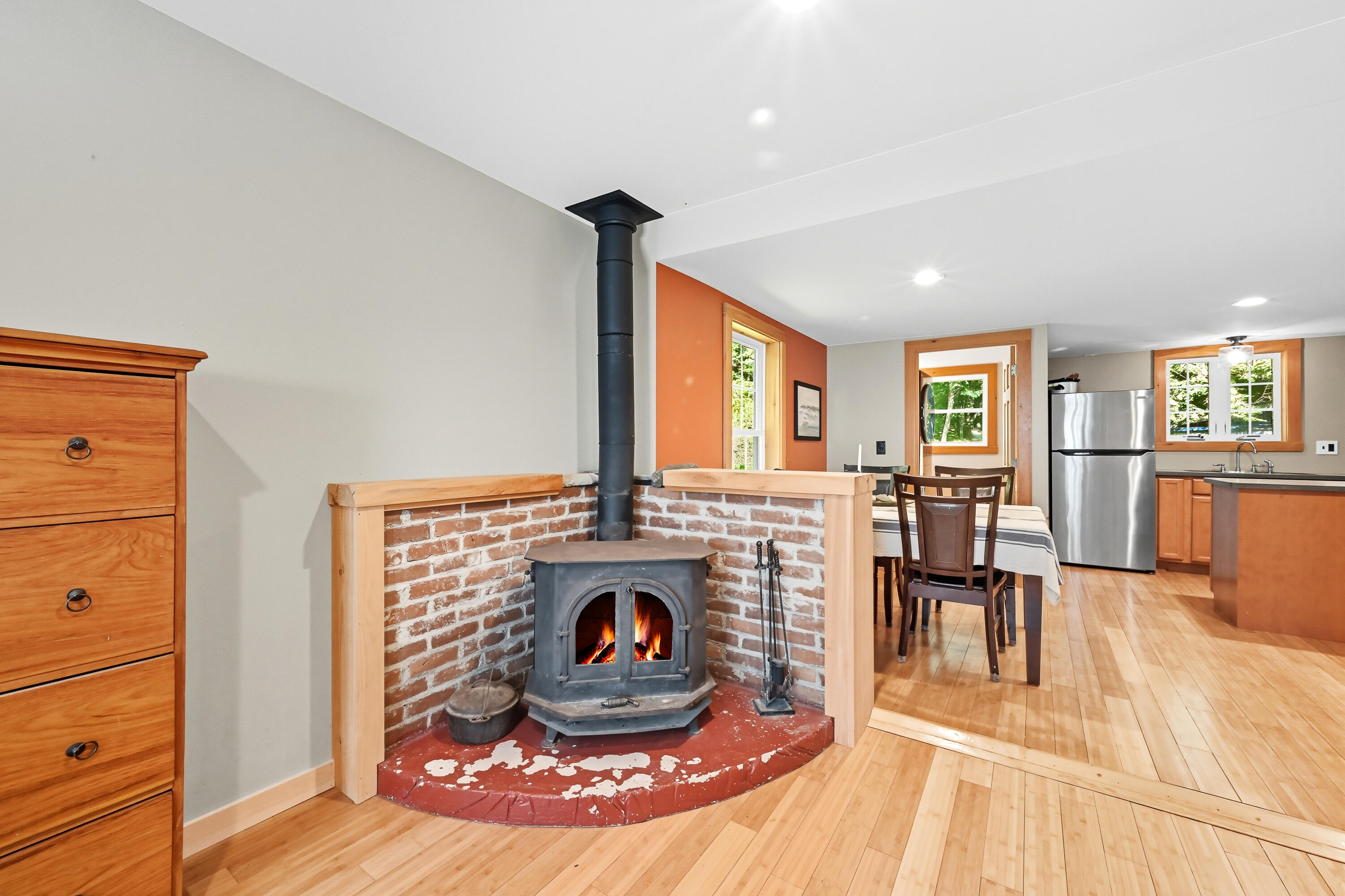 1015 Round House Road