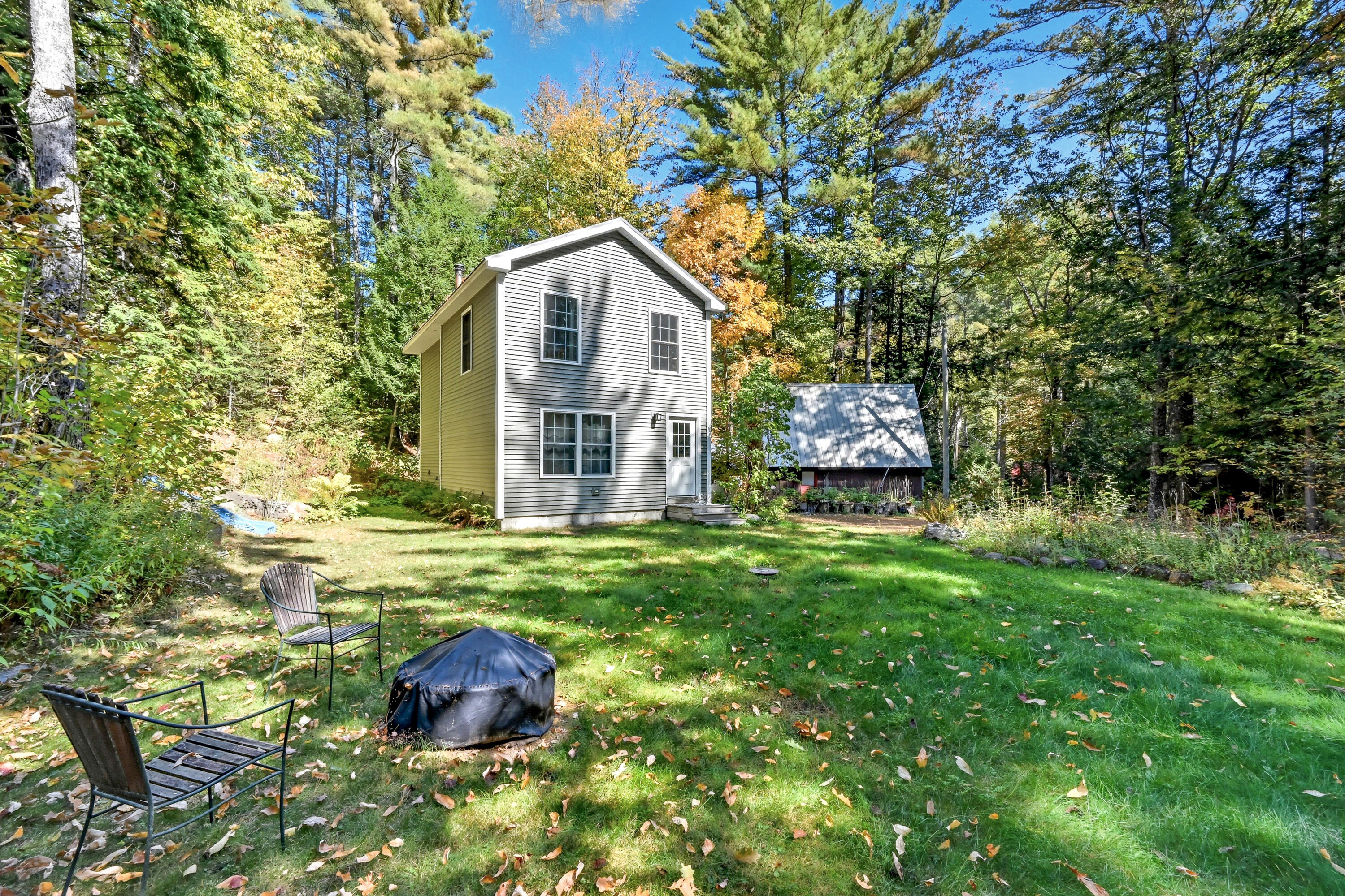 1015 Round House Road