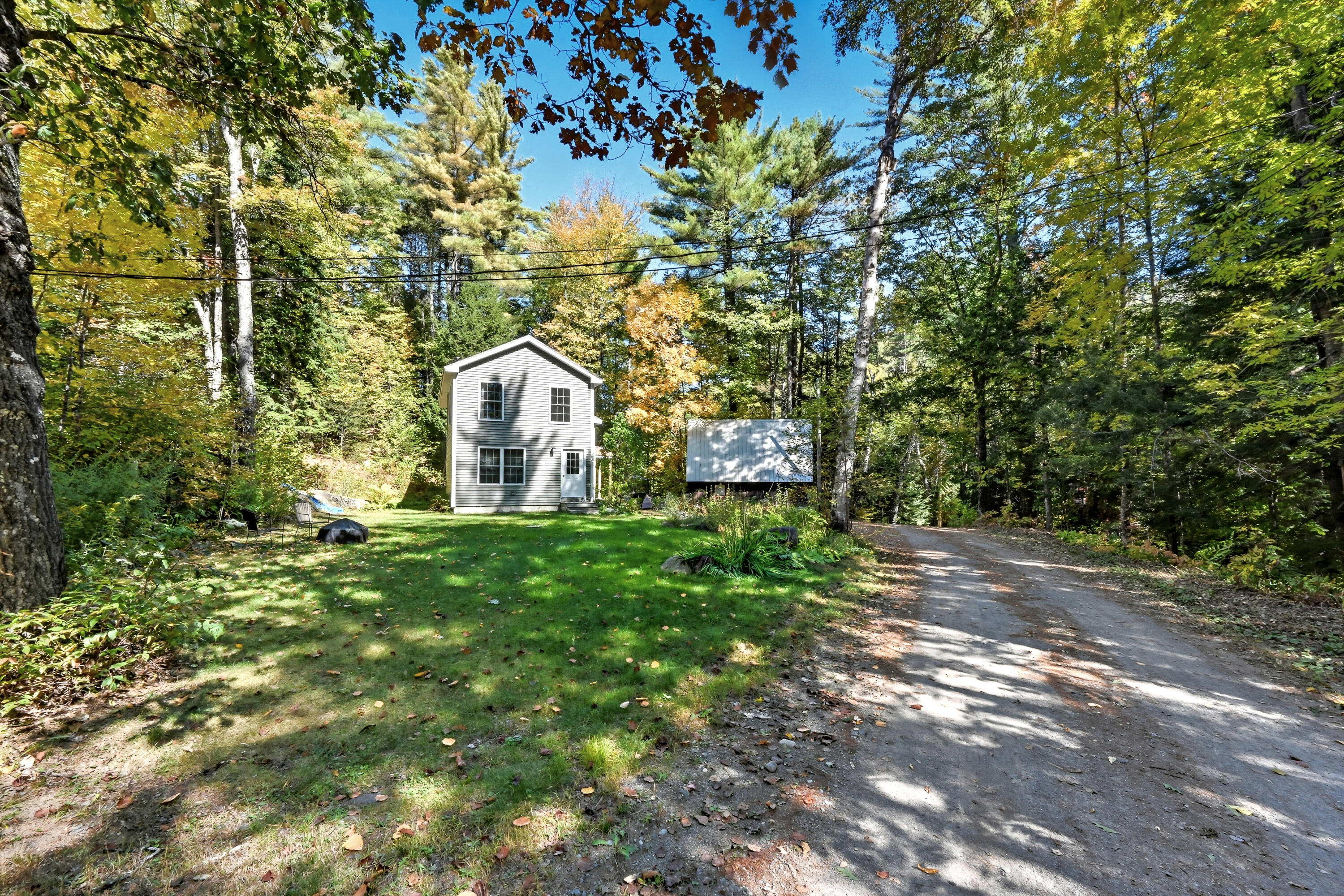 1015 Round House Road