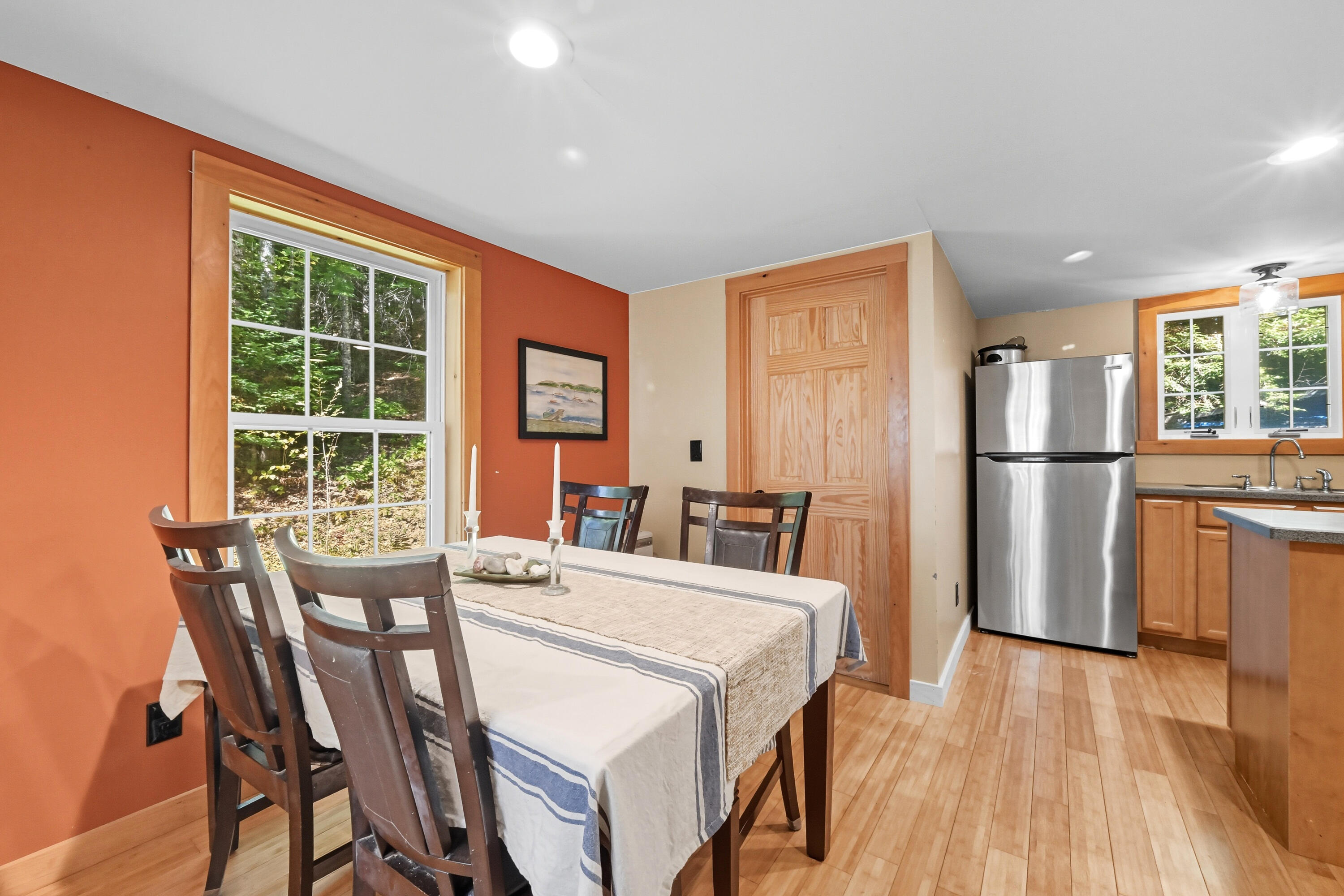 1015 Round House Road