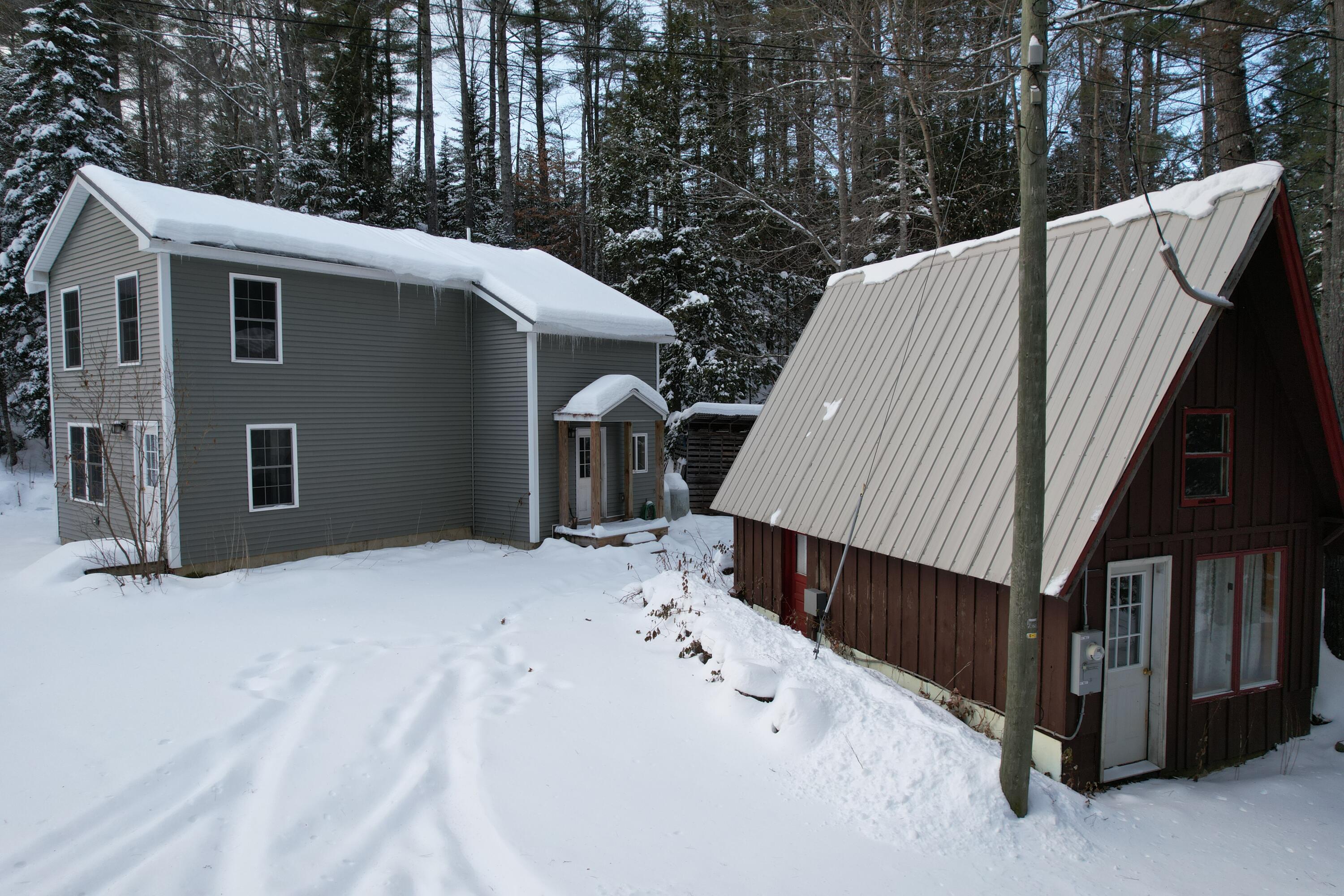 1015 Round House Road