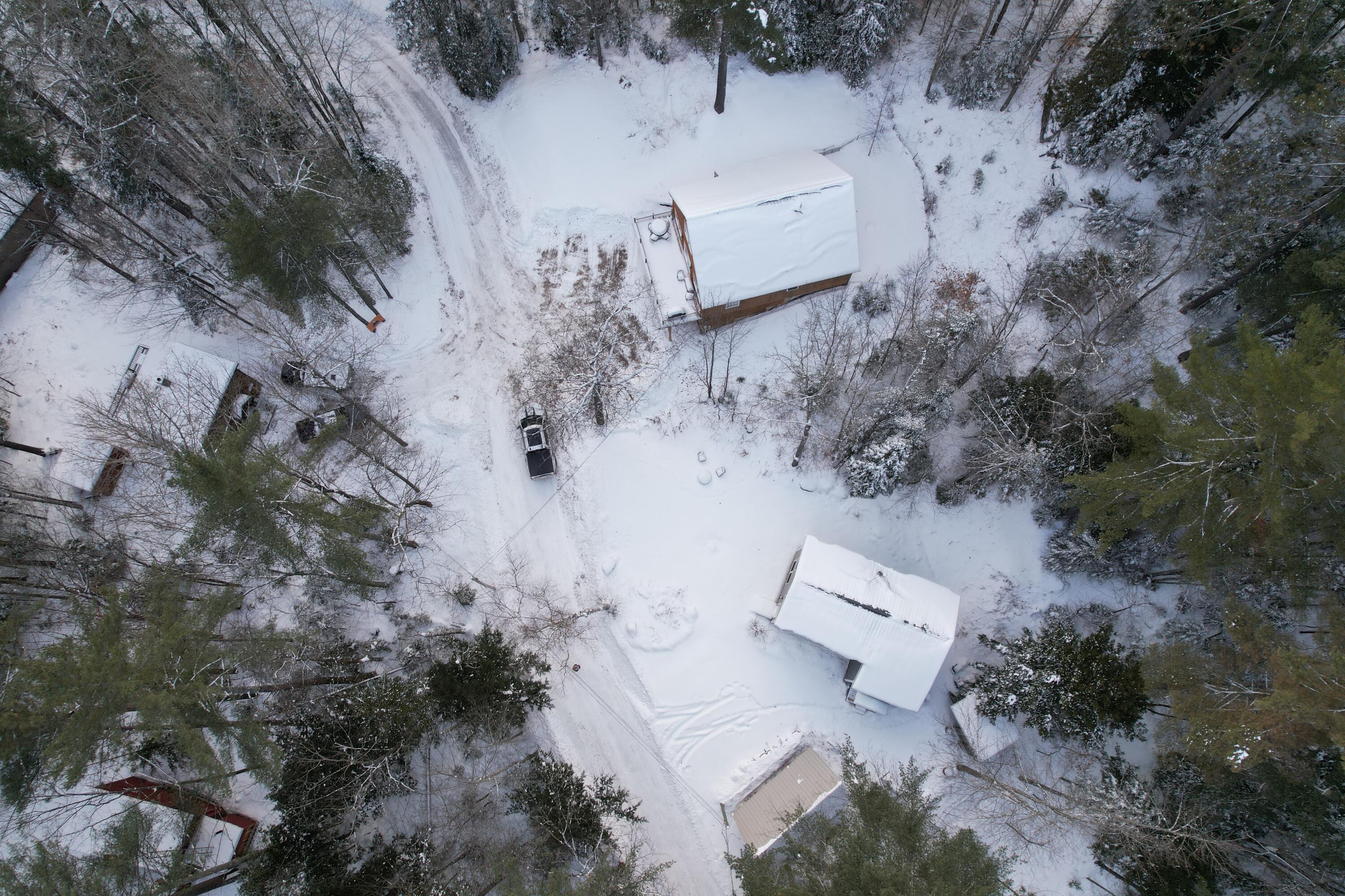 1015 Round House Road