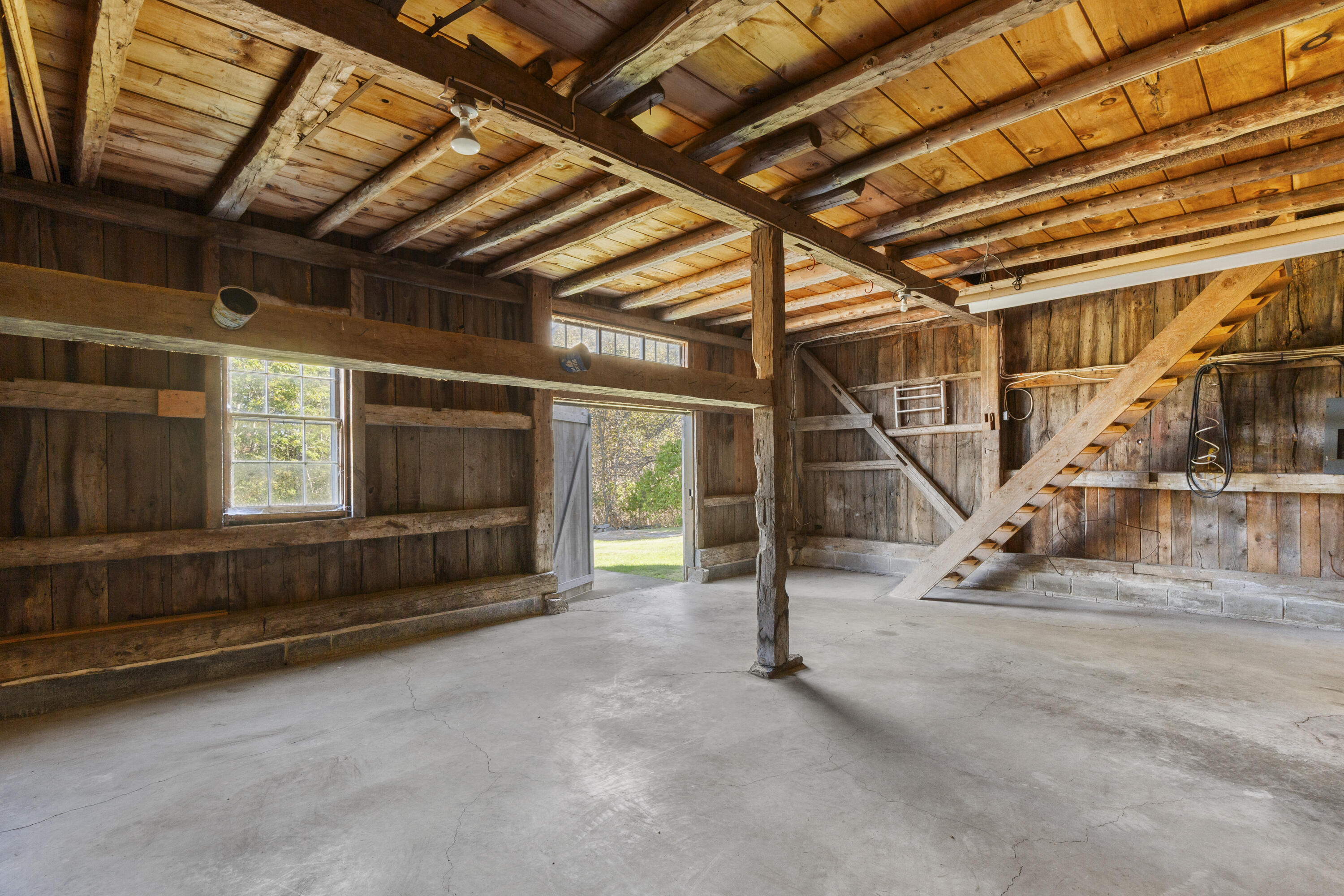 708 River Road