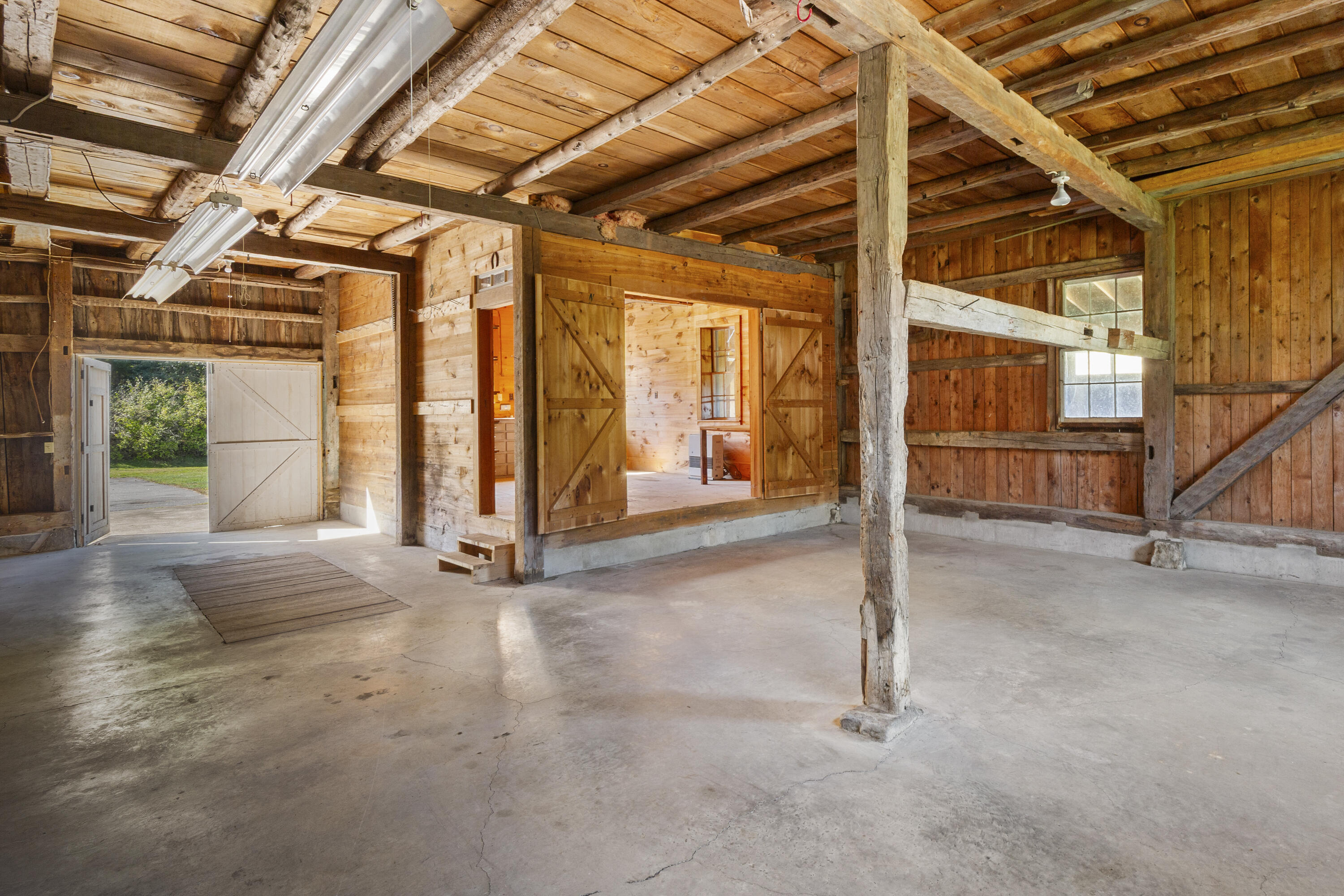 708 River Road