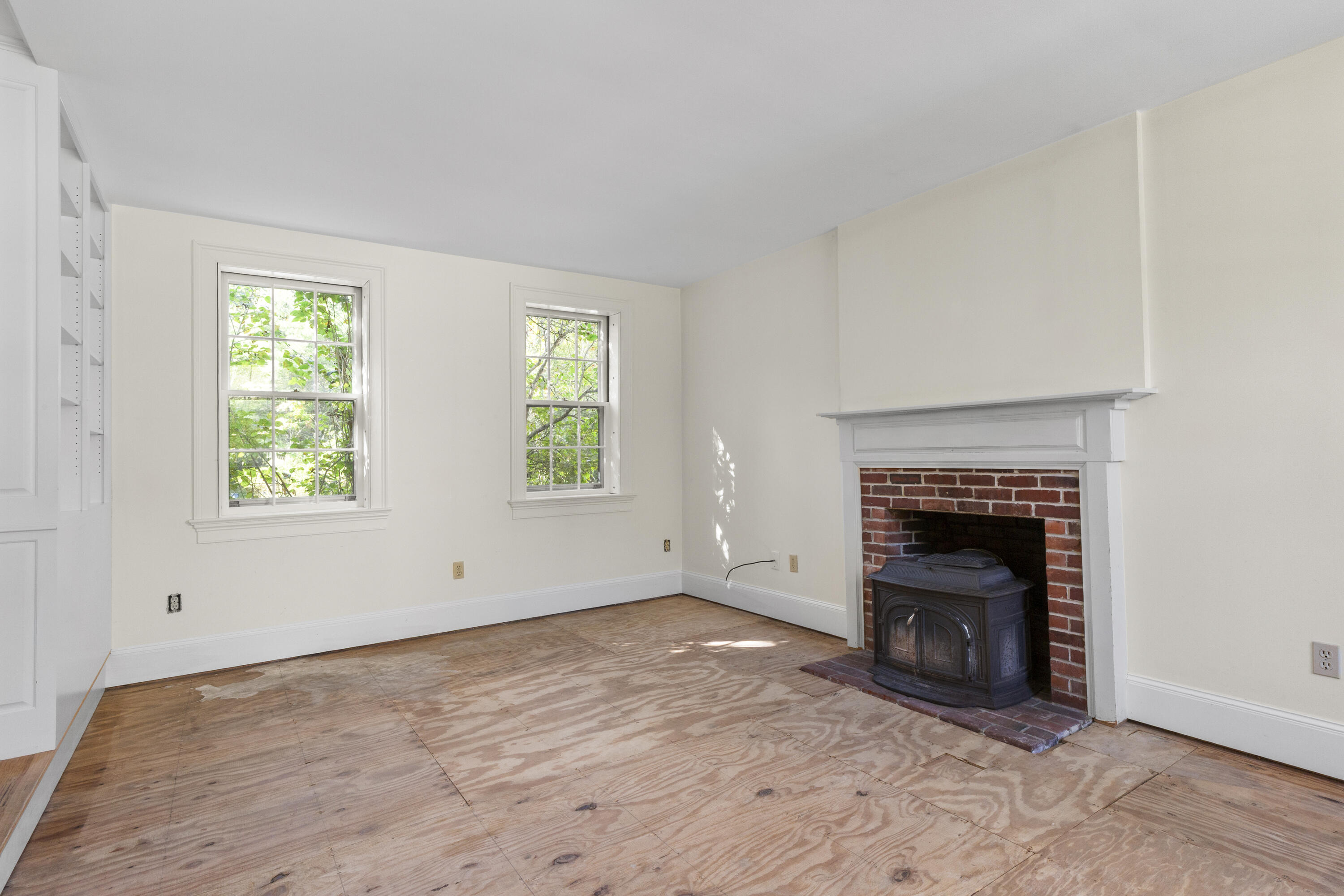 708 River Road