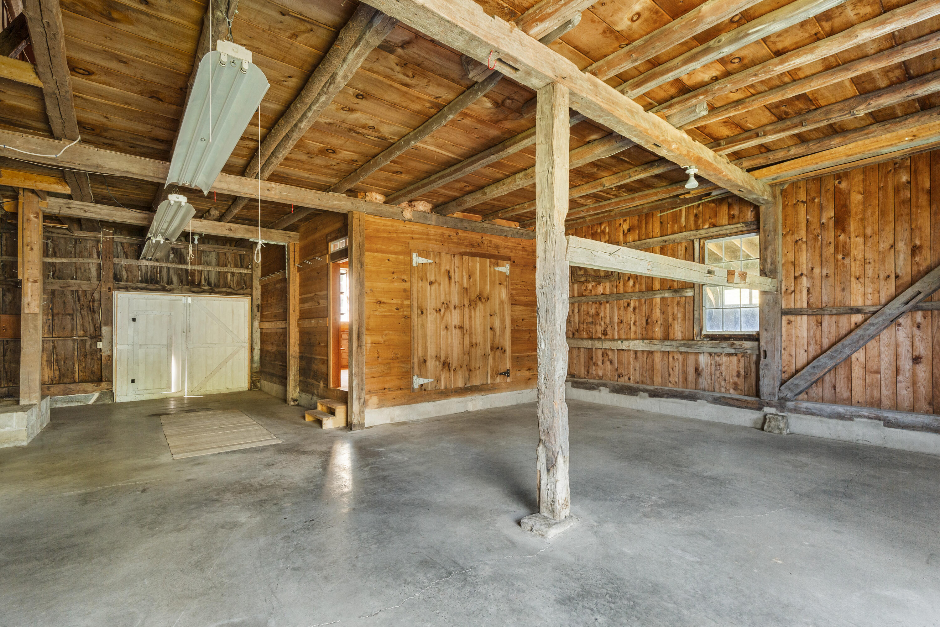 708 River Road