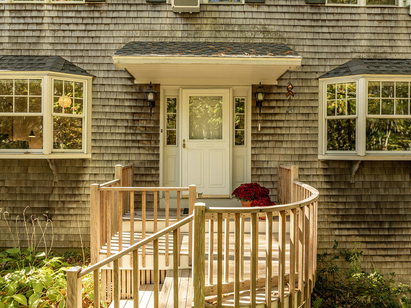 19 Lily Pond Drive