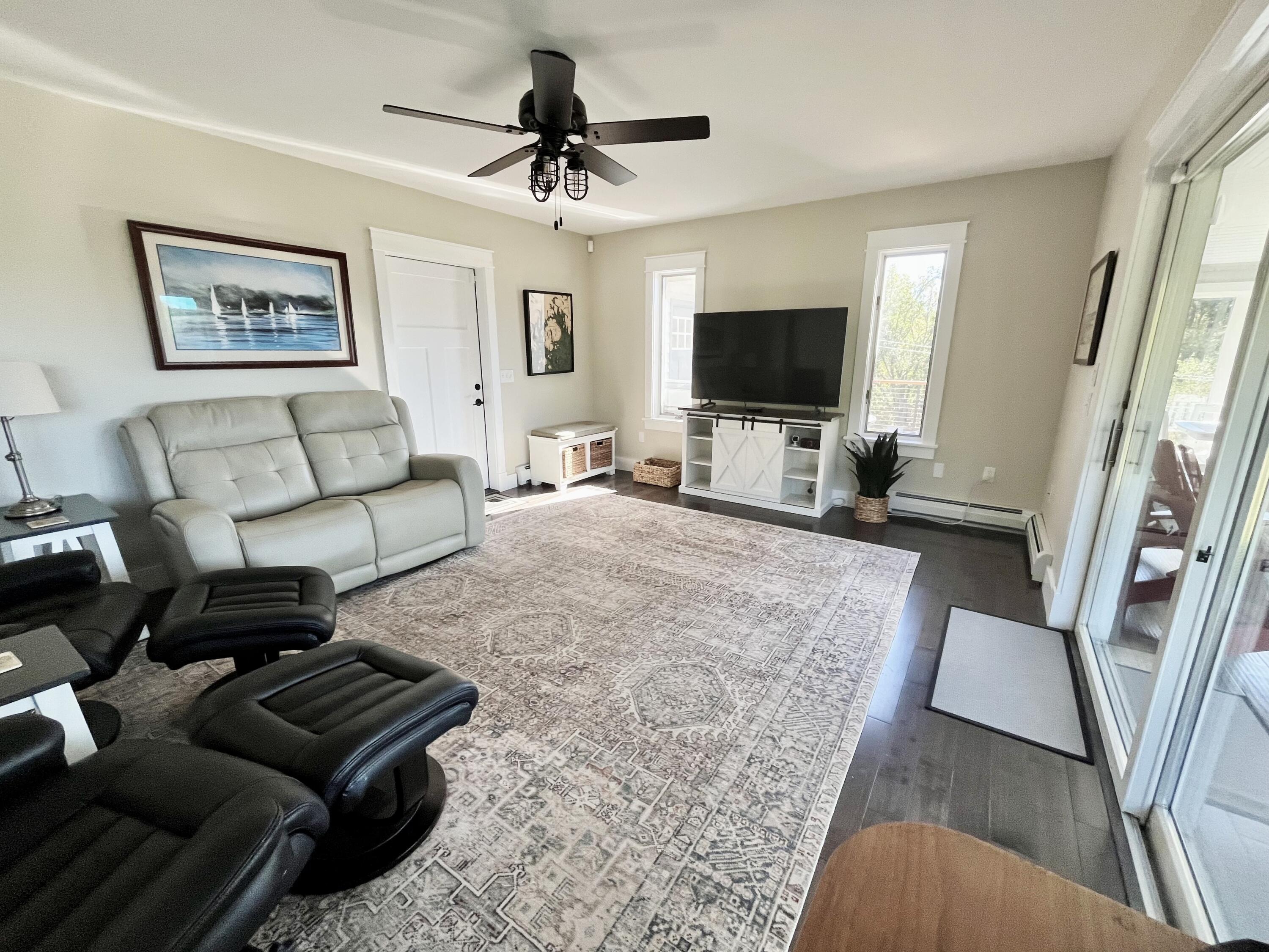 561 Bayside Road