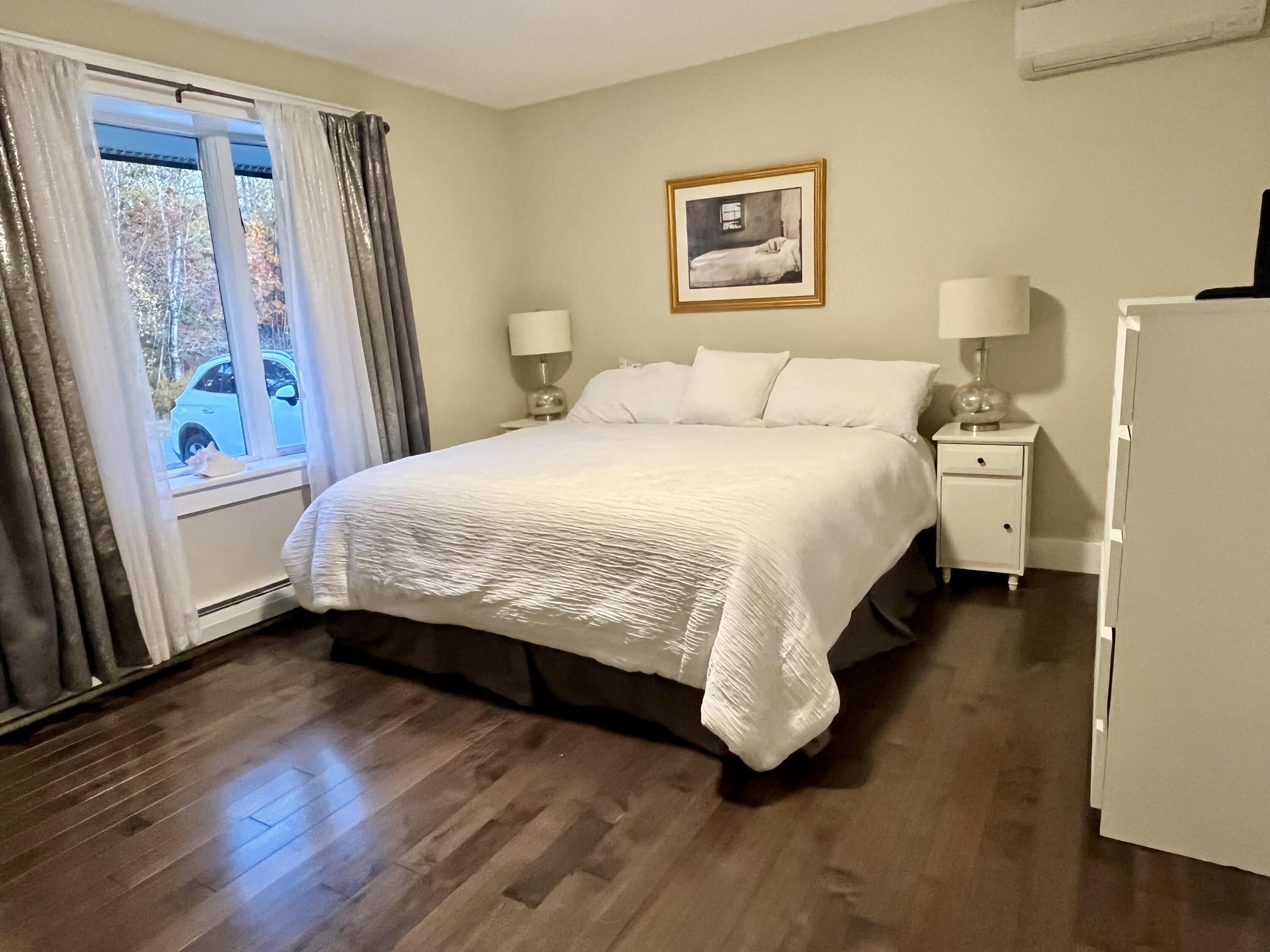 561 Bayside Road