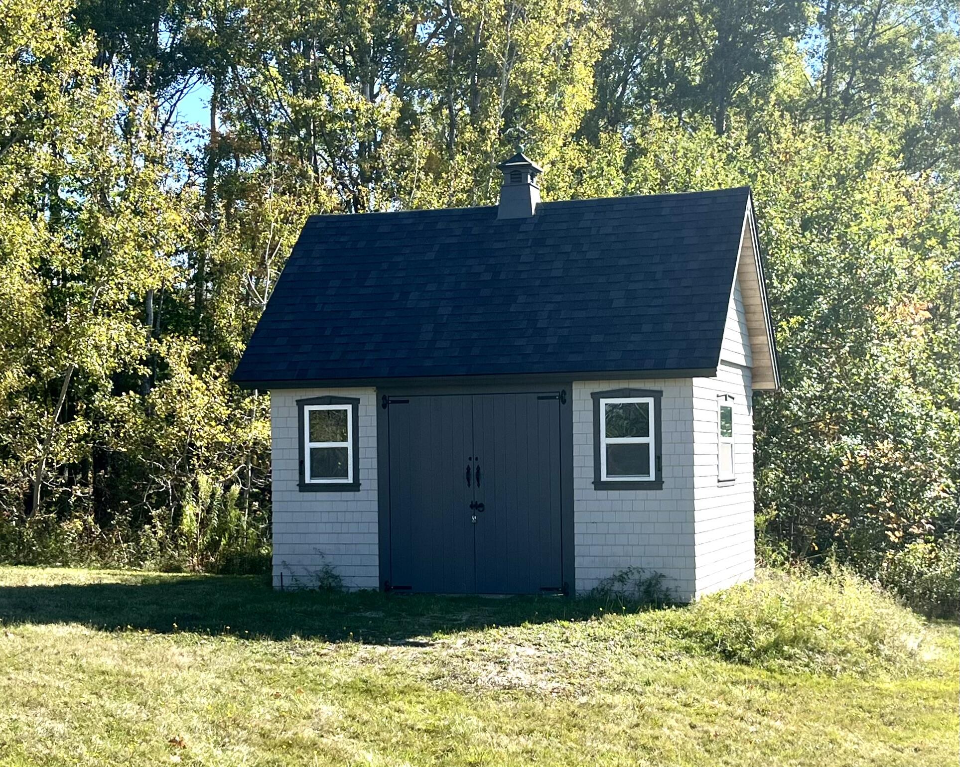 561 Bayside Road