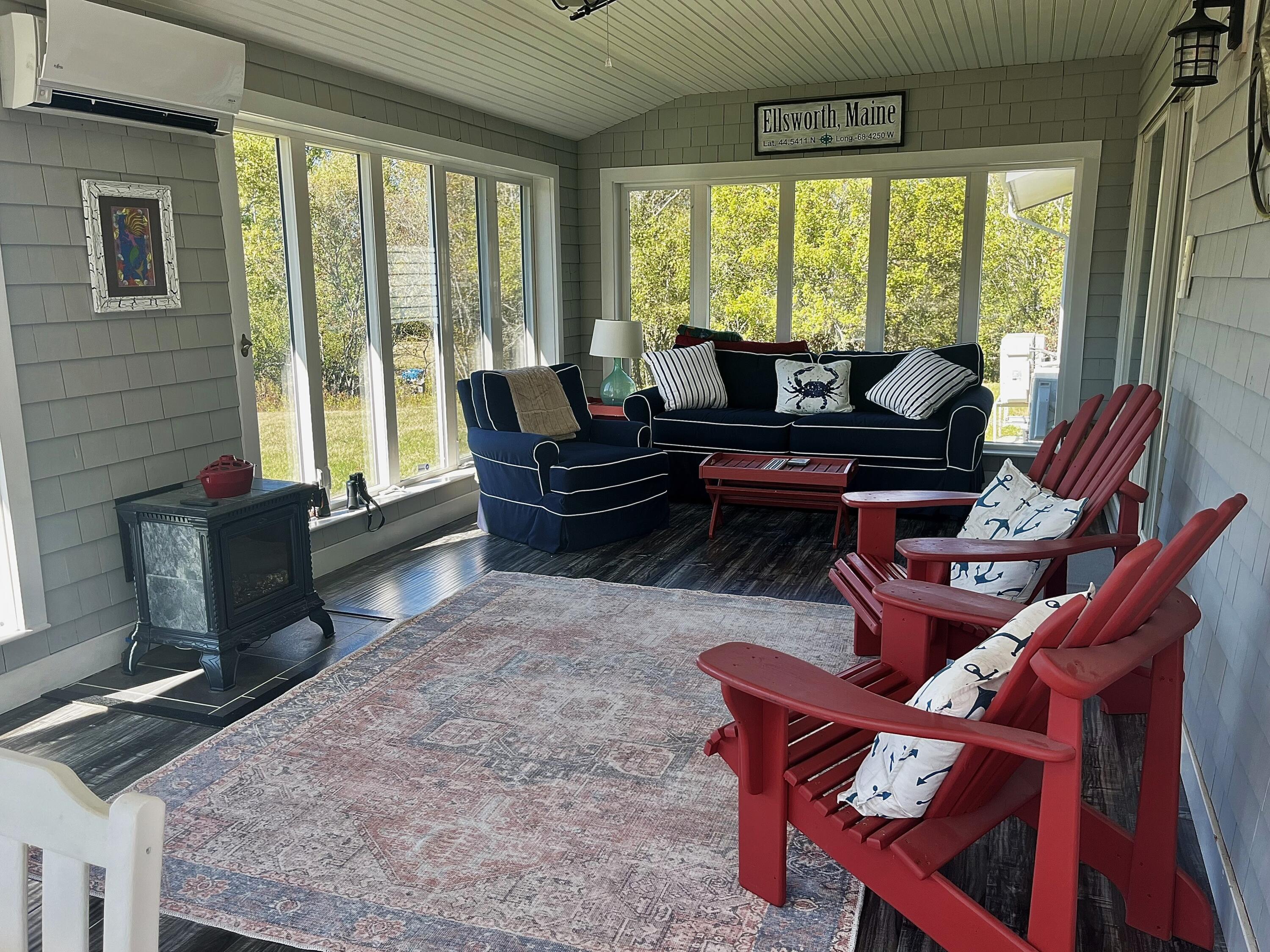 561 Bayside Road
