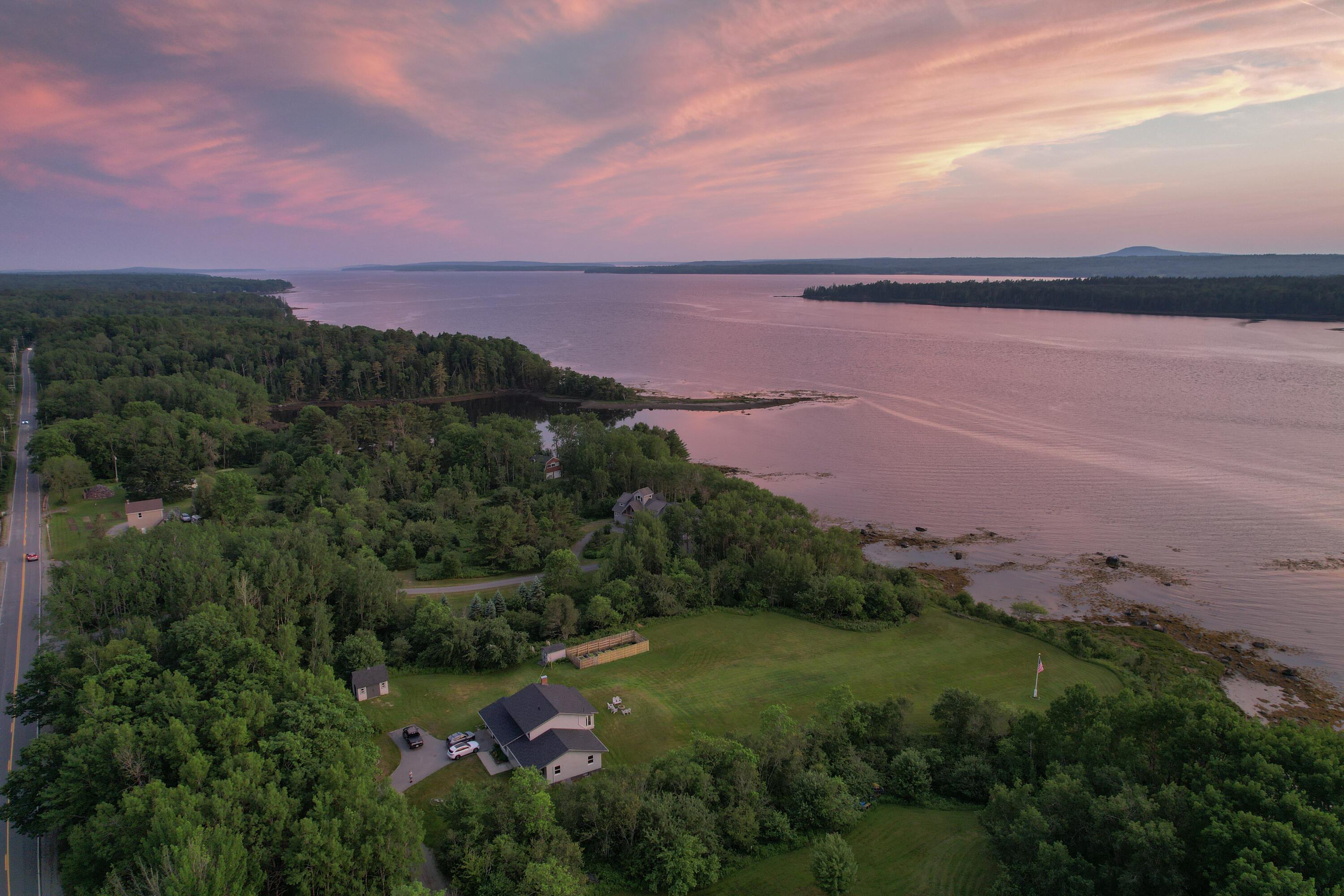 561 Bayside Road