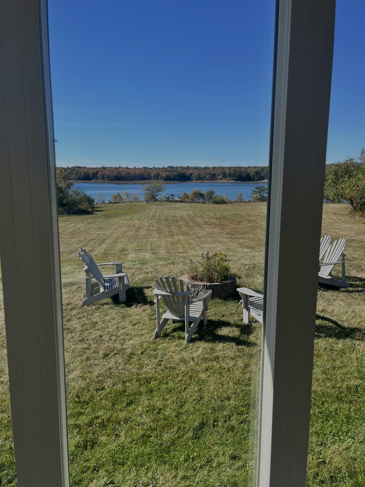 561 Bayside Road