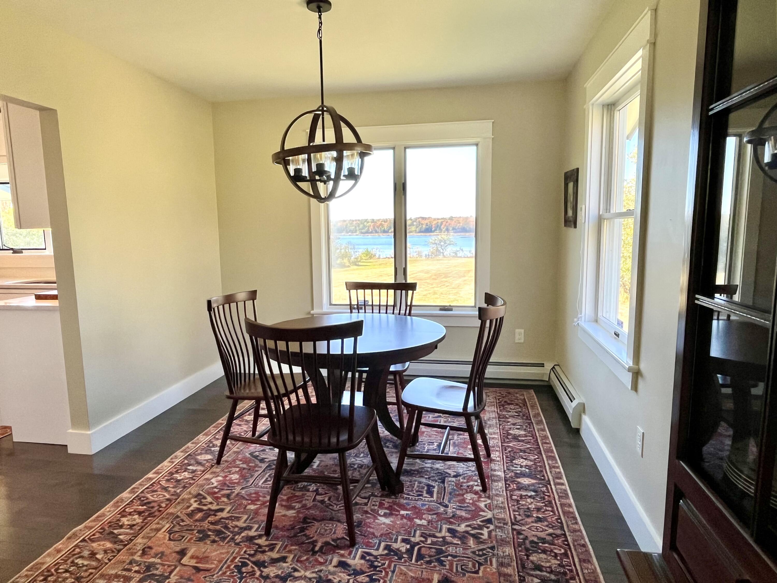 561 Bayside Road