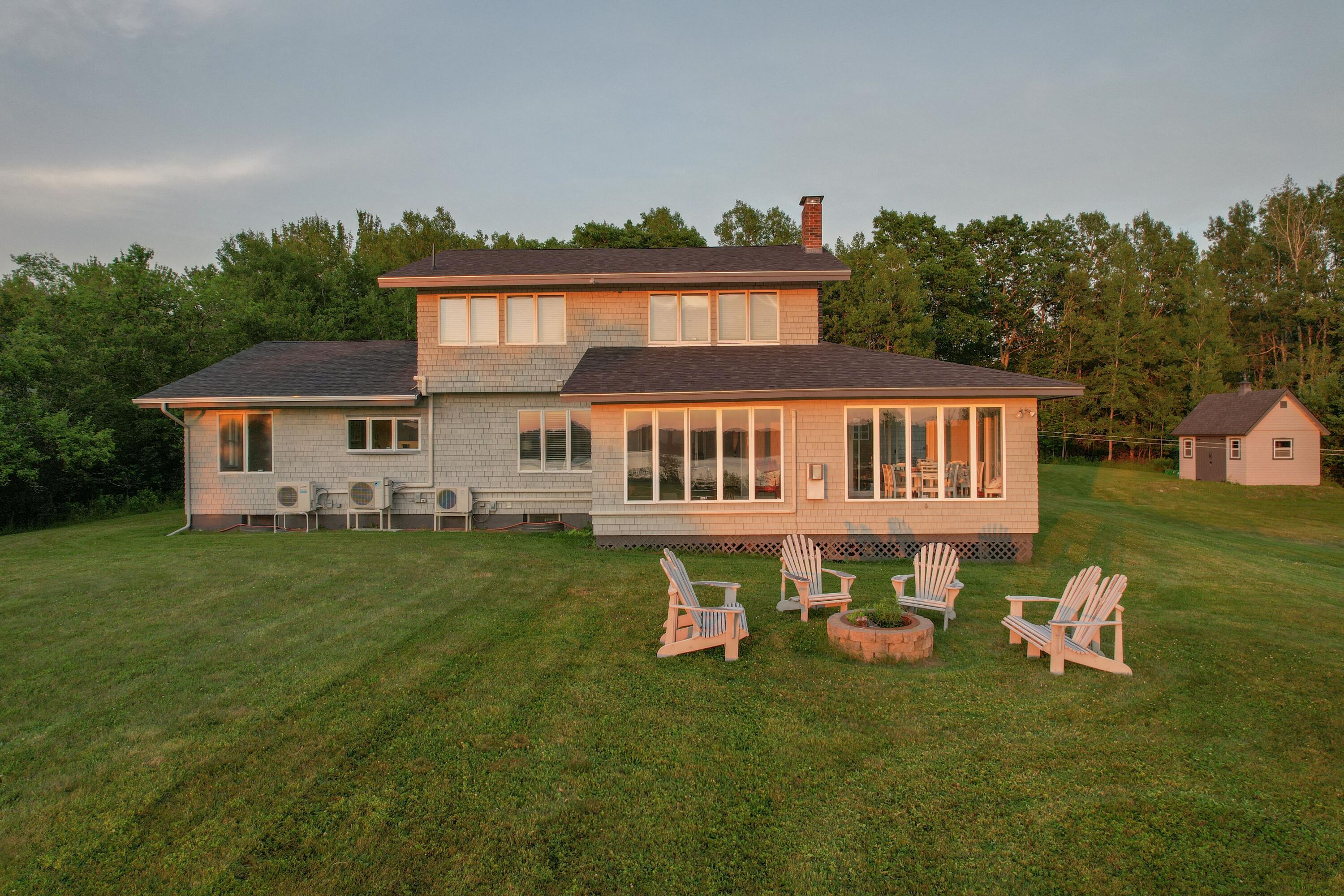 561 Bayside Road
