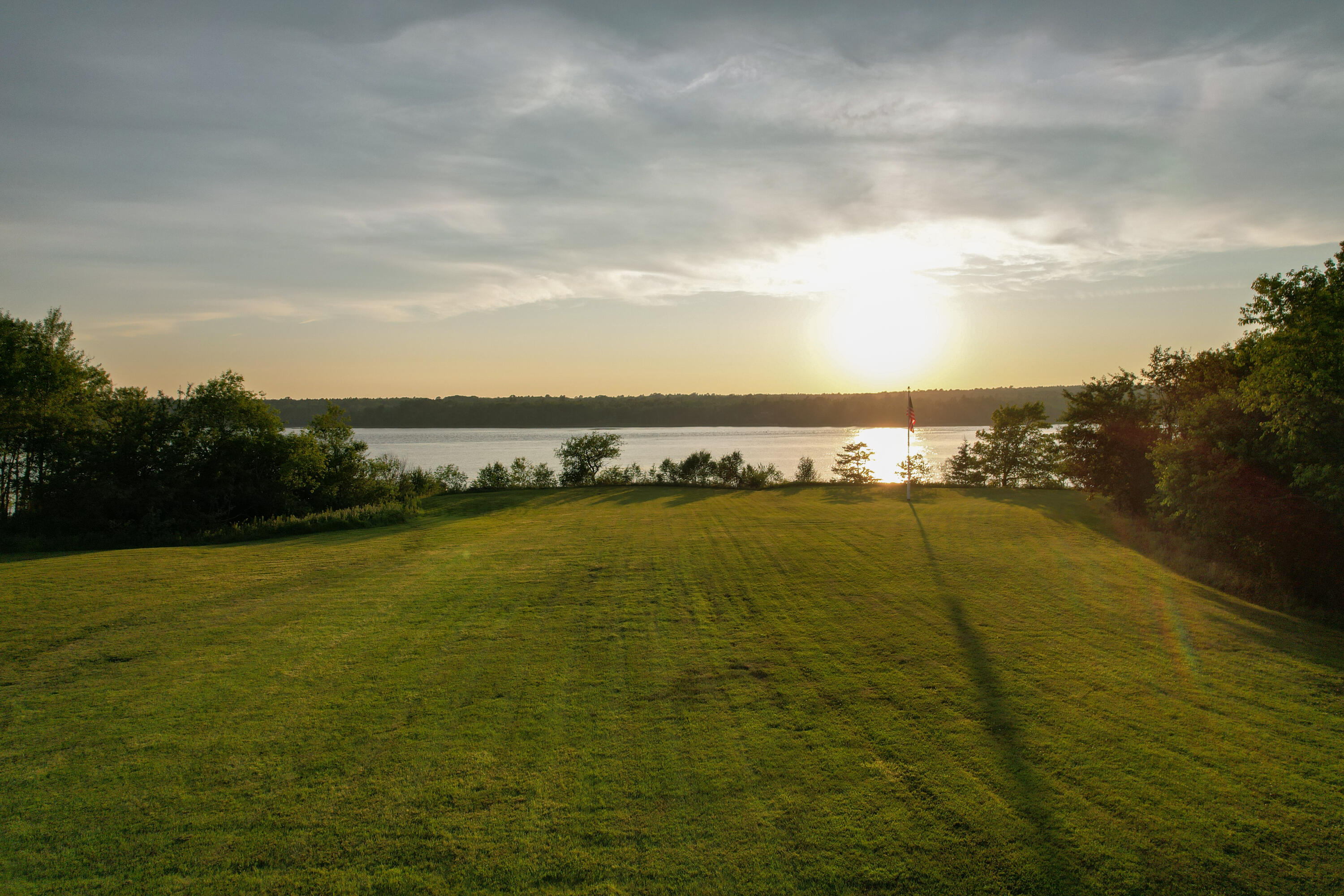561 Bayside Road