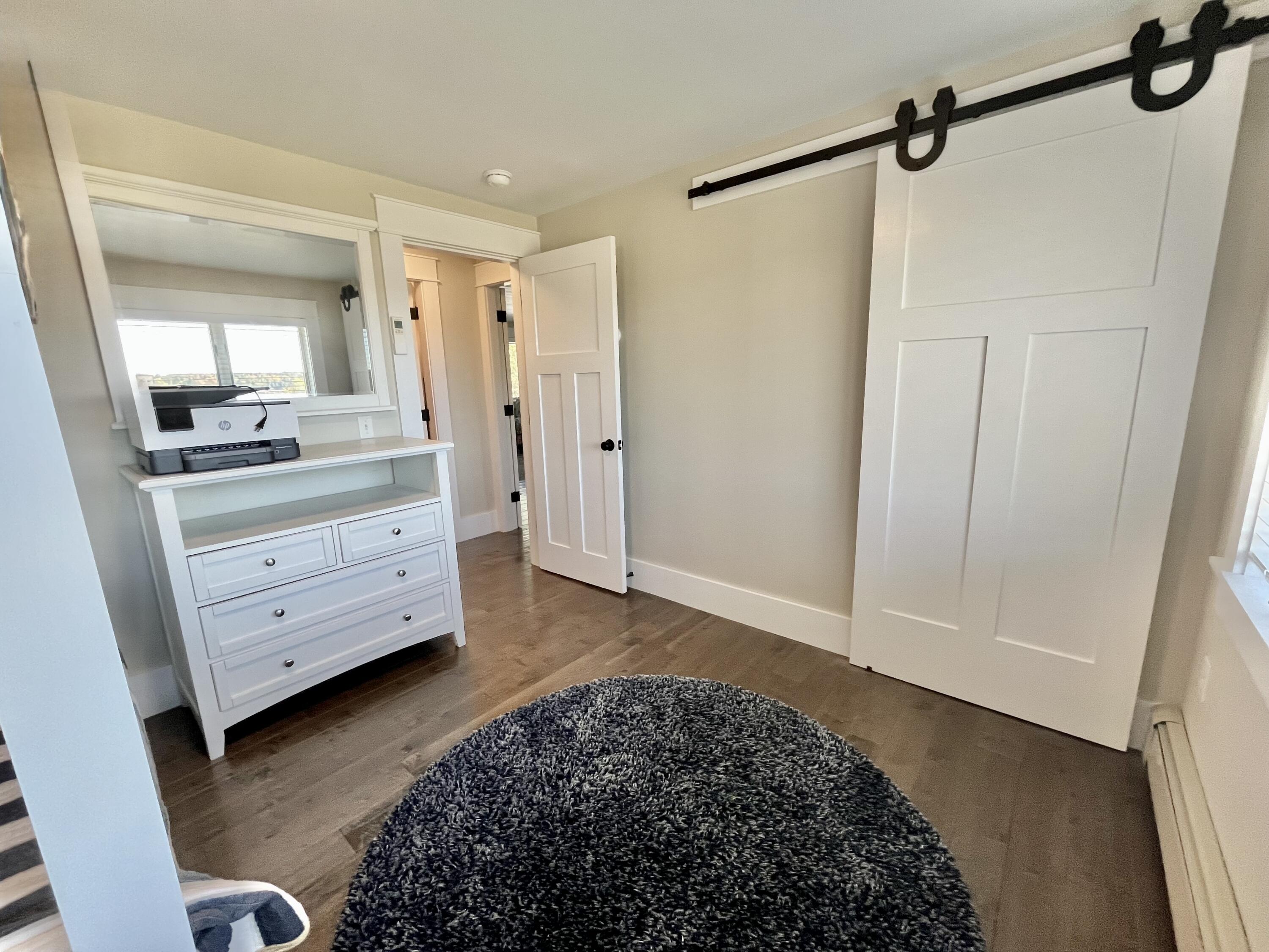 561 Bayside Road