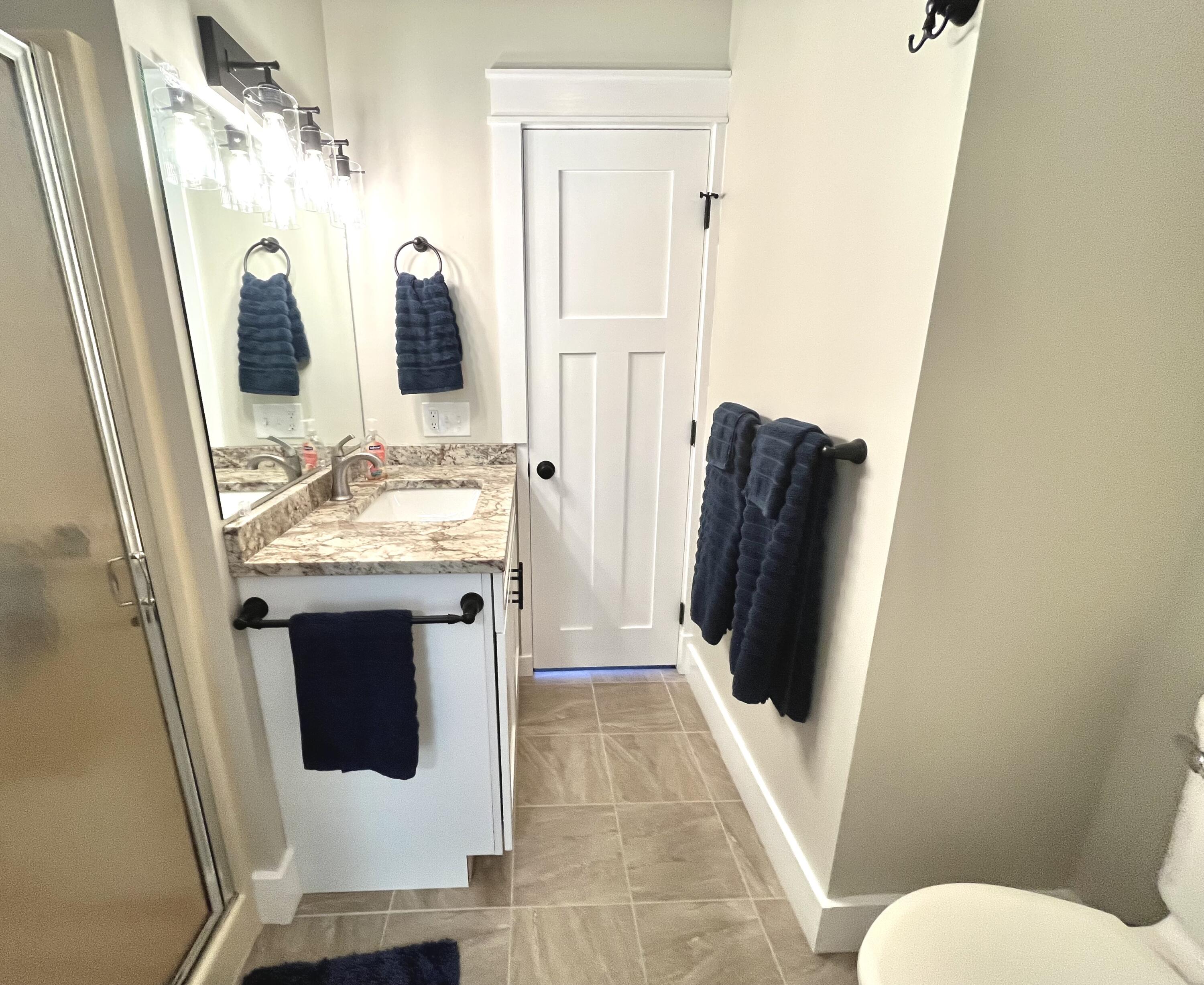 561 Bayside Road