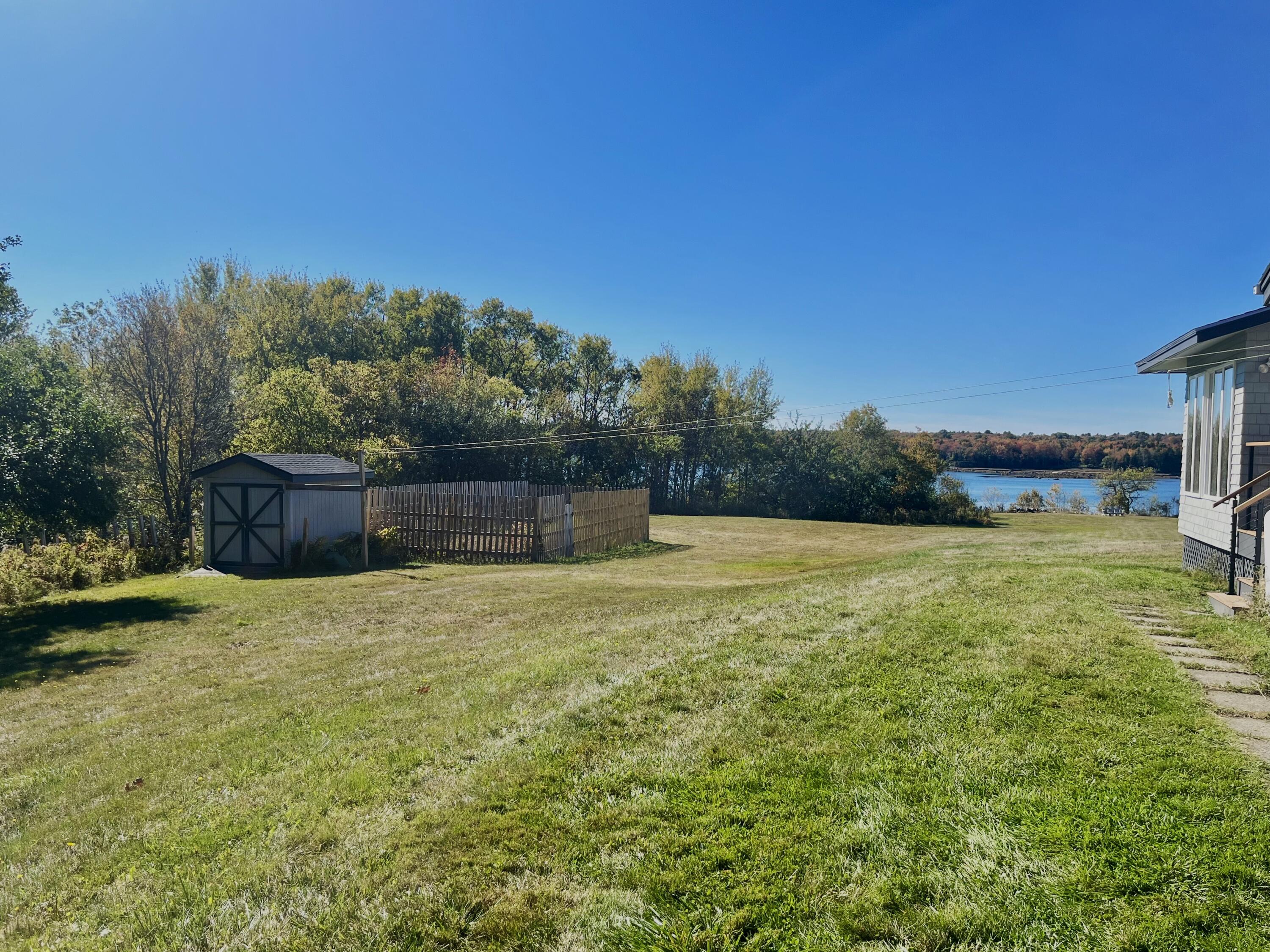 561 Bayside Road