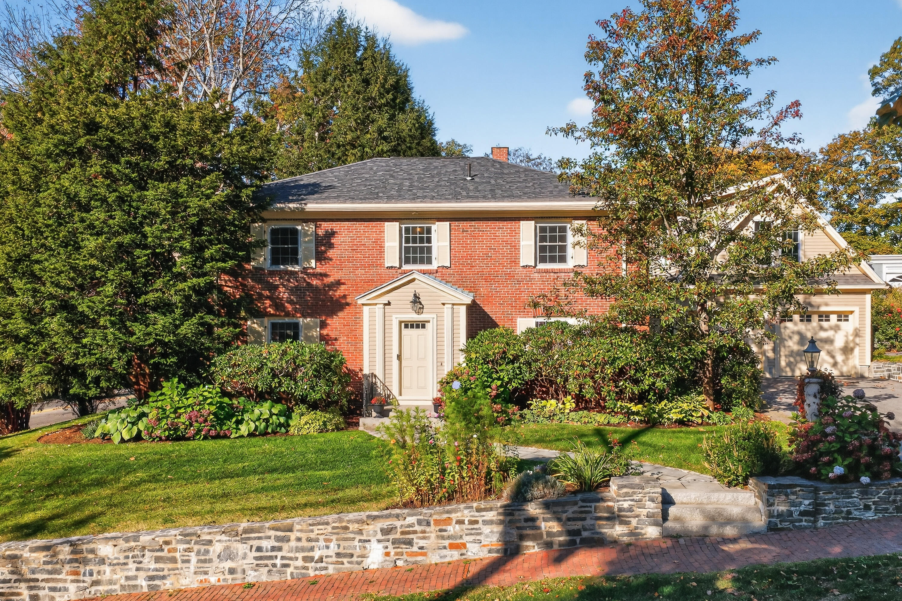 6 Highland Street