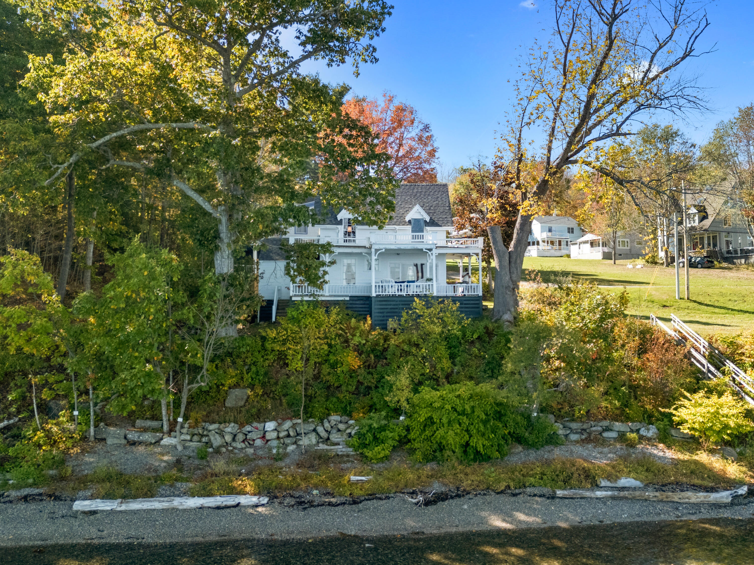 2 Bayview Park