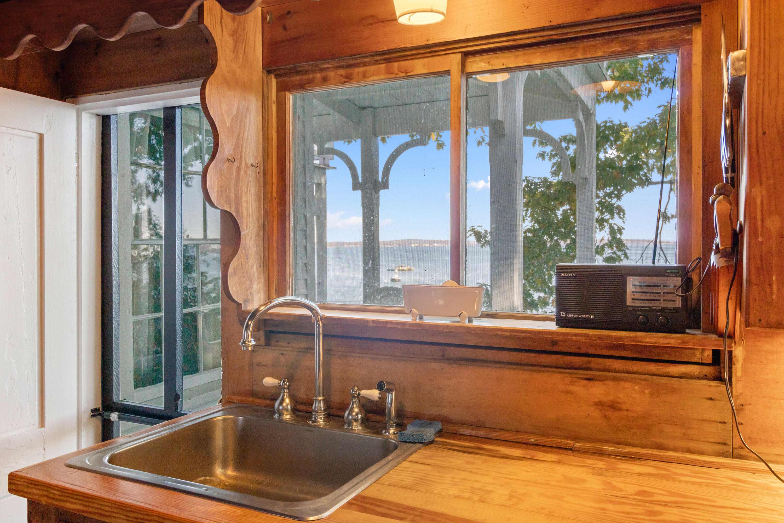 2 Bayview Park