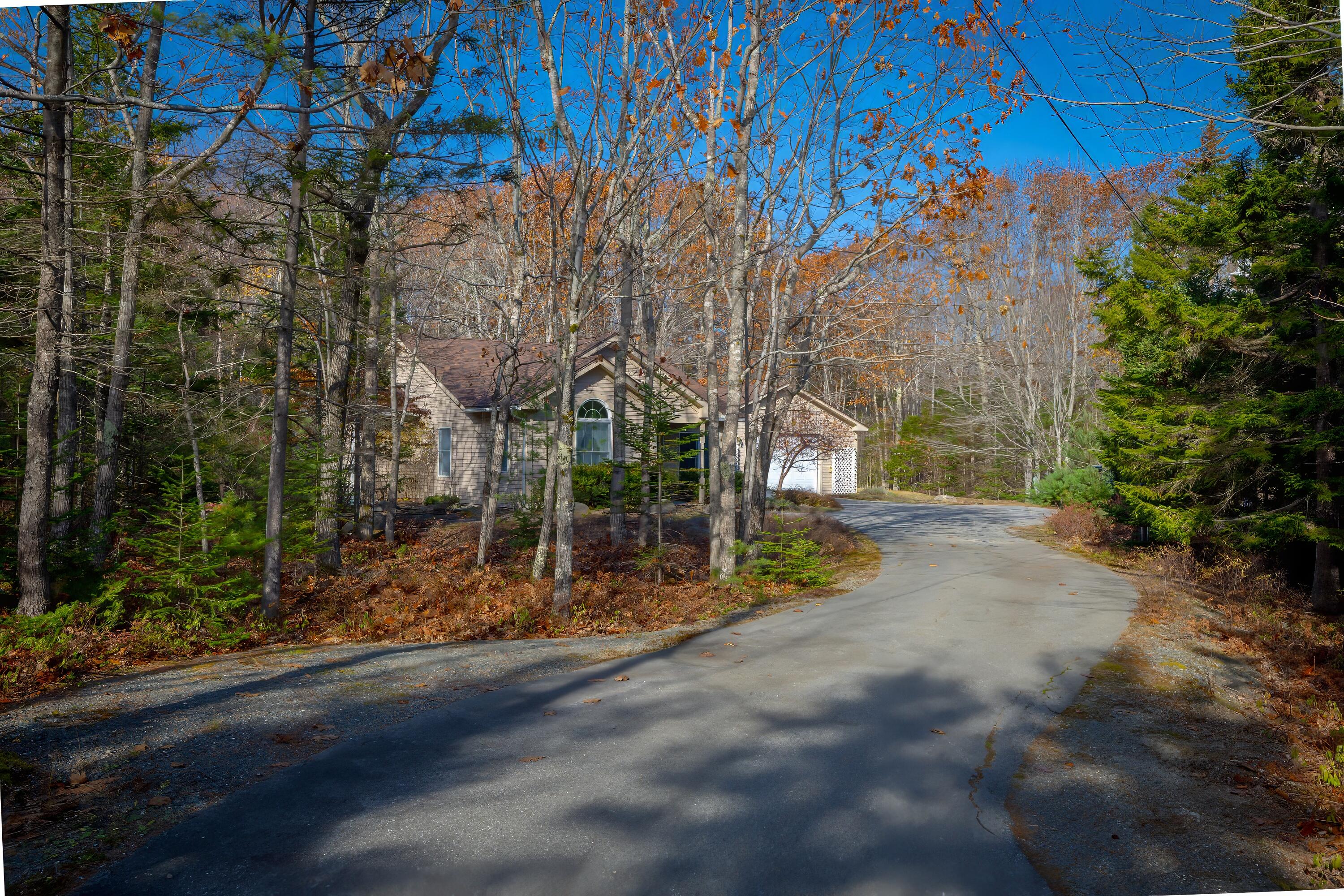 40 Ridgeway Drive