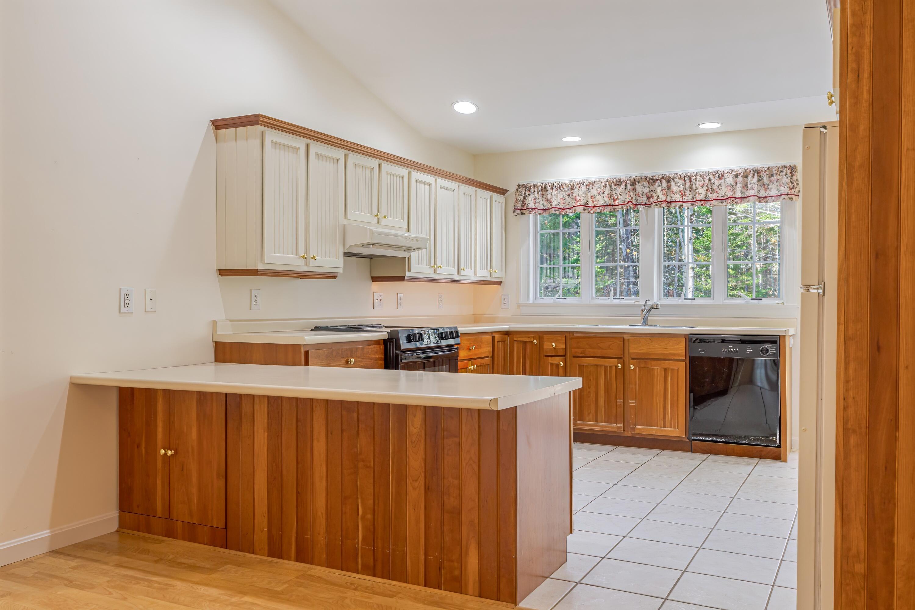 40 Ridgeway Drive