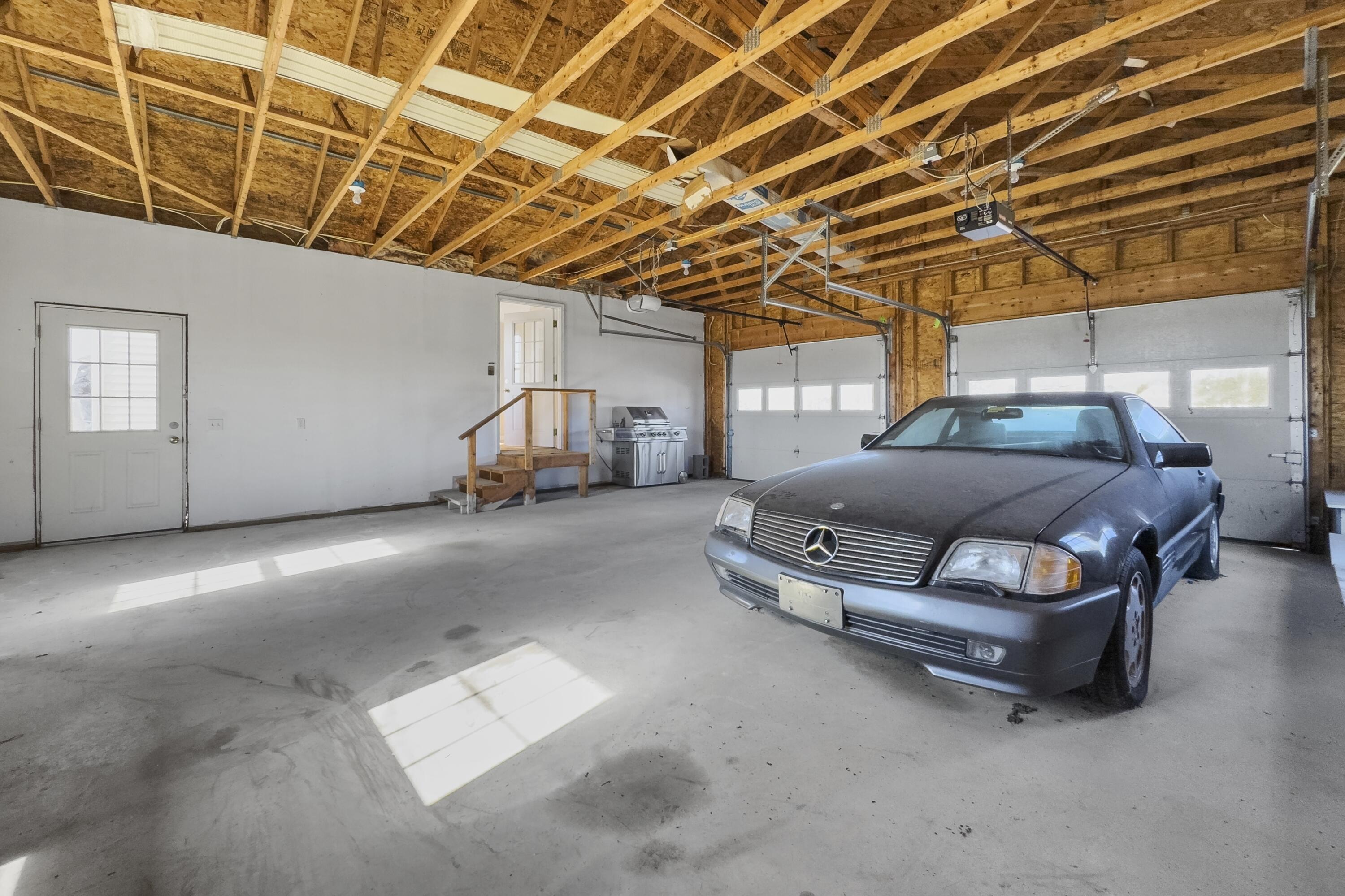 169 W West Meadow Road