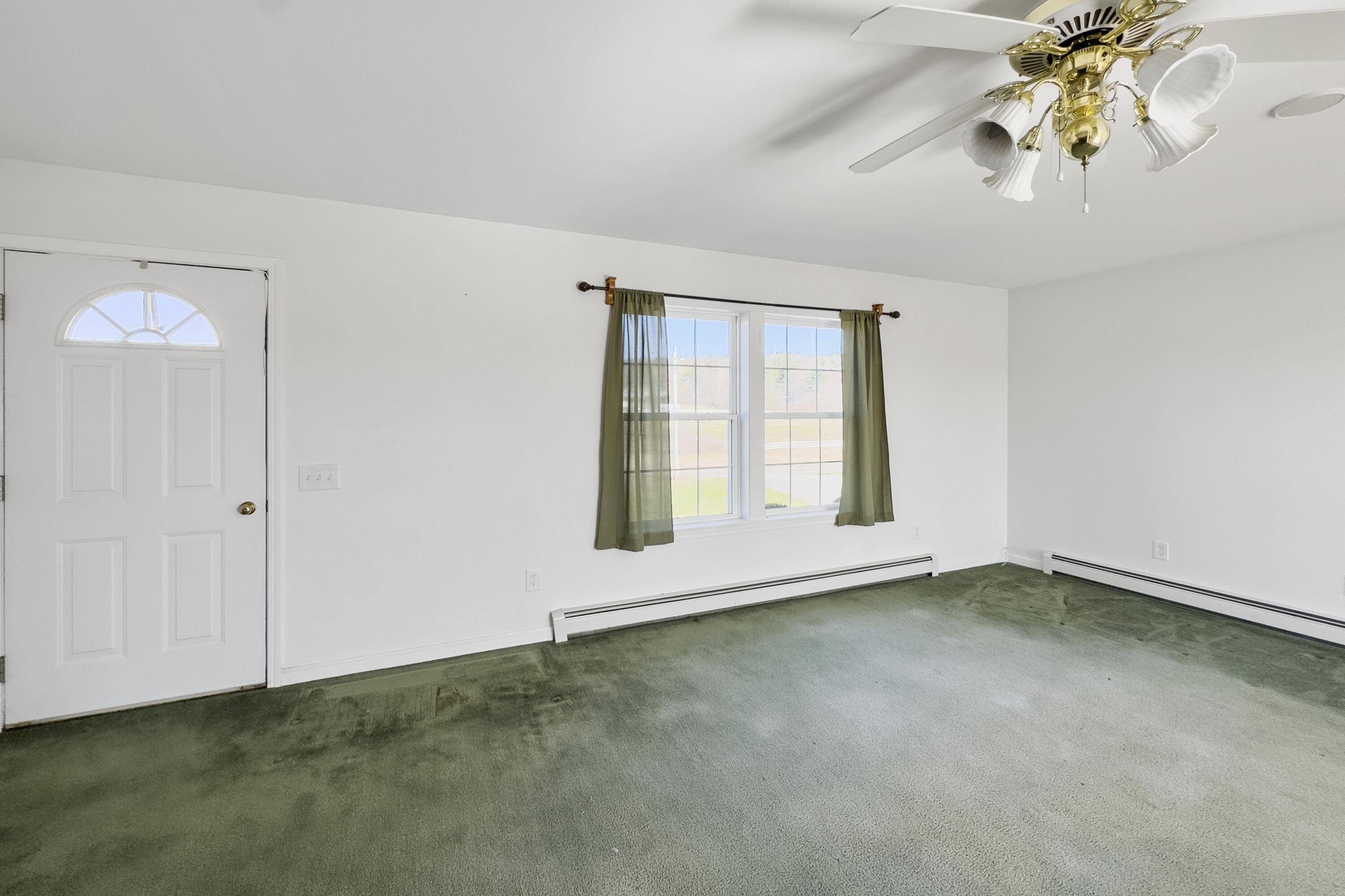 169 W West Meadow Road