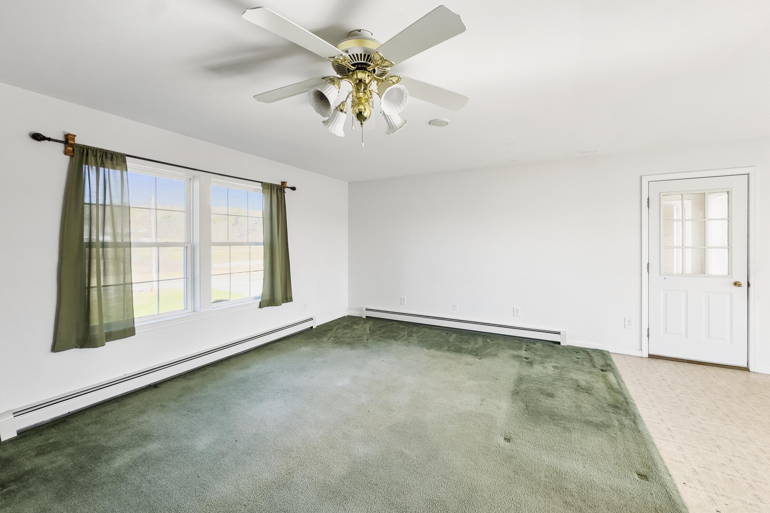 169 W West Meadow Road