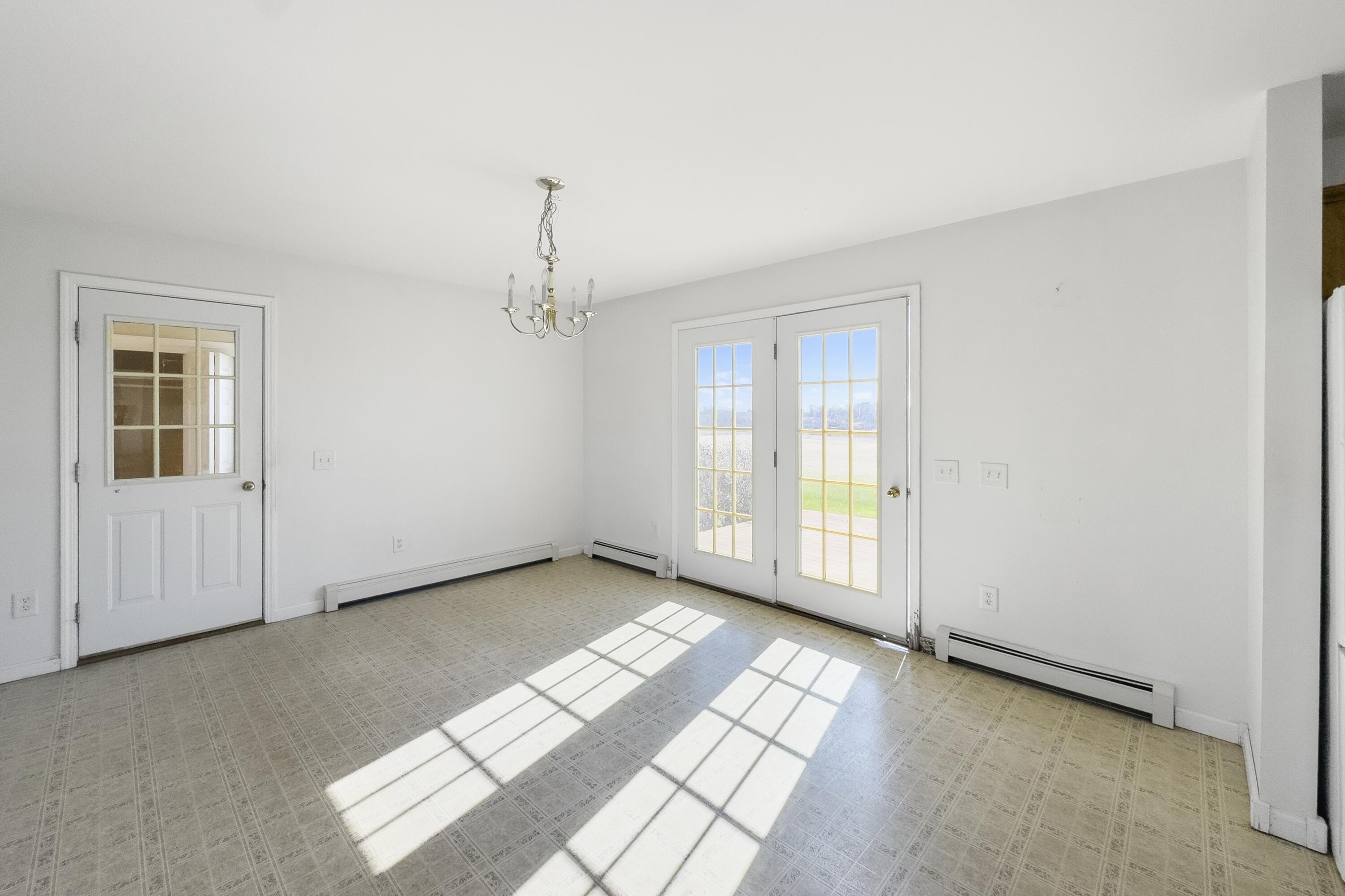 169 W West Meadow Road