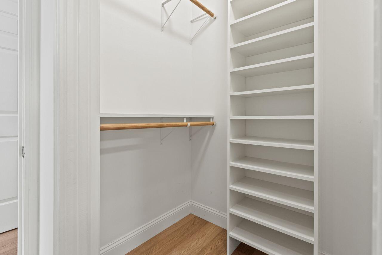 11 Wakely Court 905