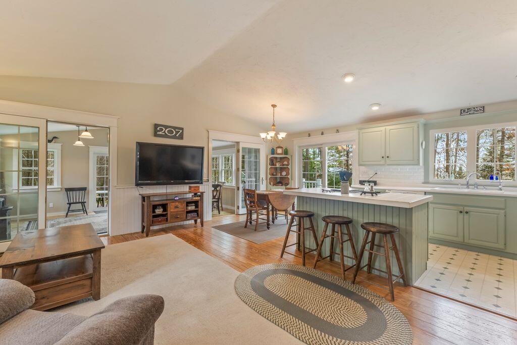 275 Littlejohn Road