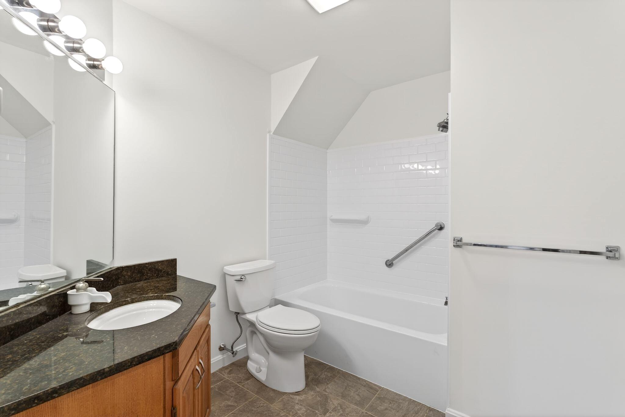 18 Stoneledge Drive 18