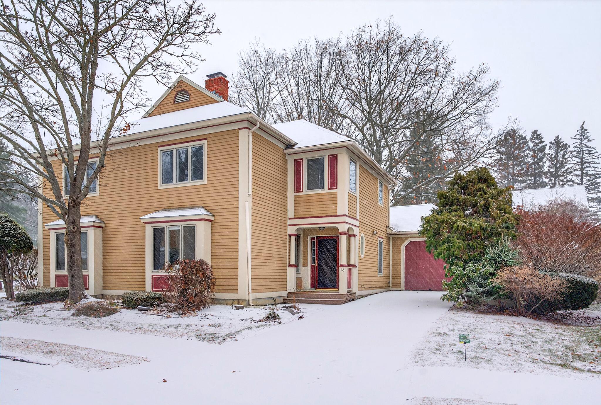 18 Stoneledge Drive 18