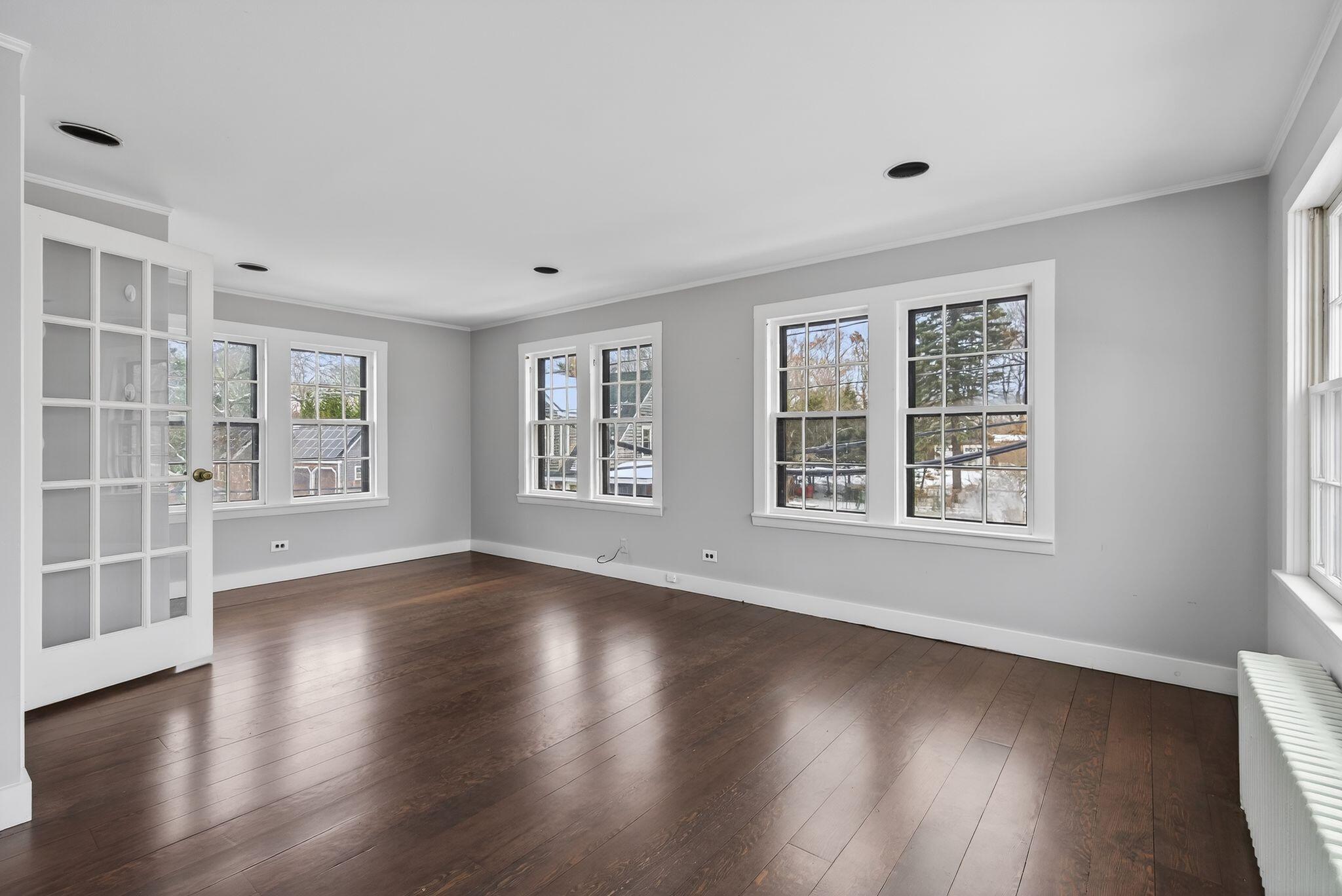 1157 Shore Road