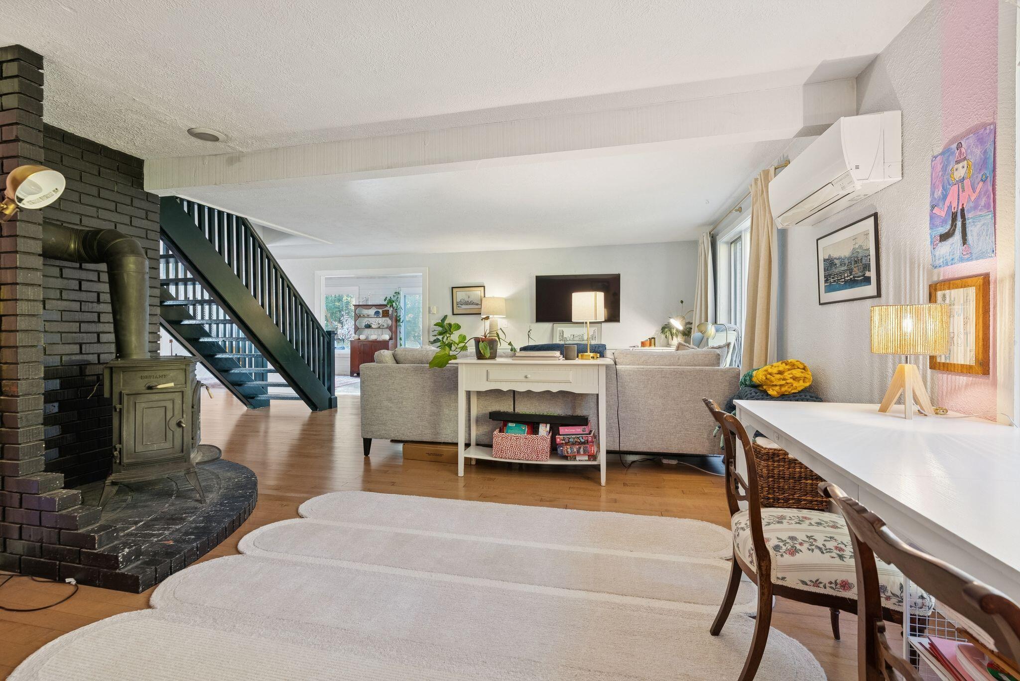 15 Susan Lane