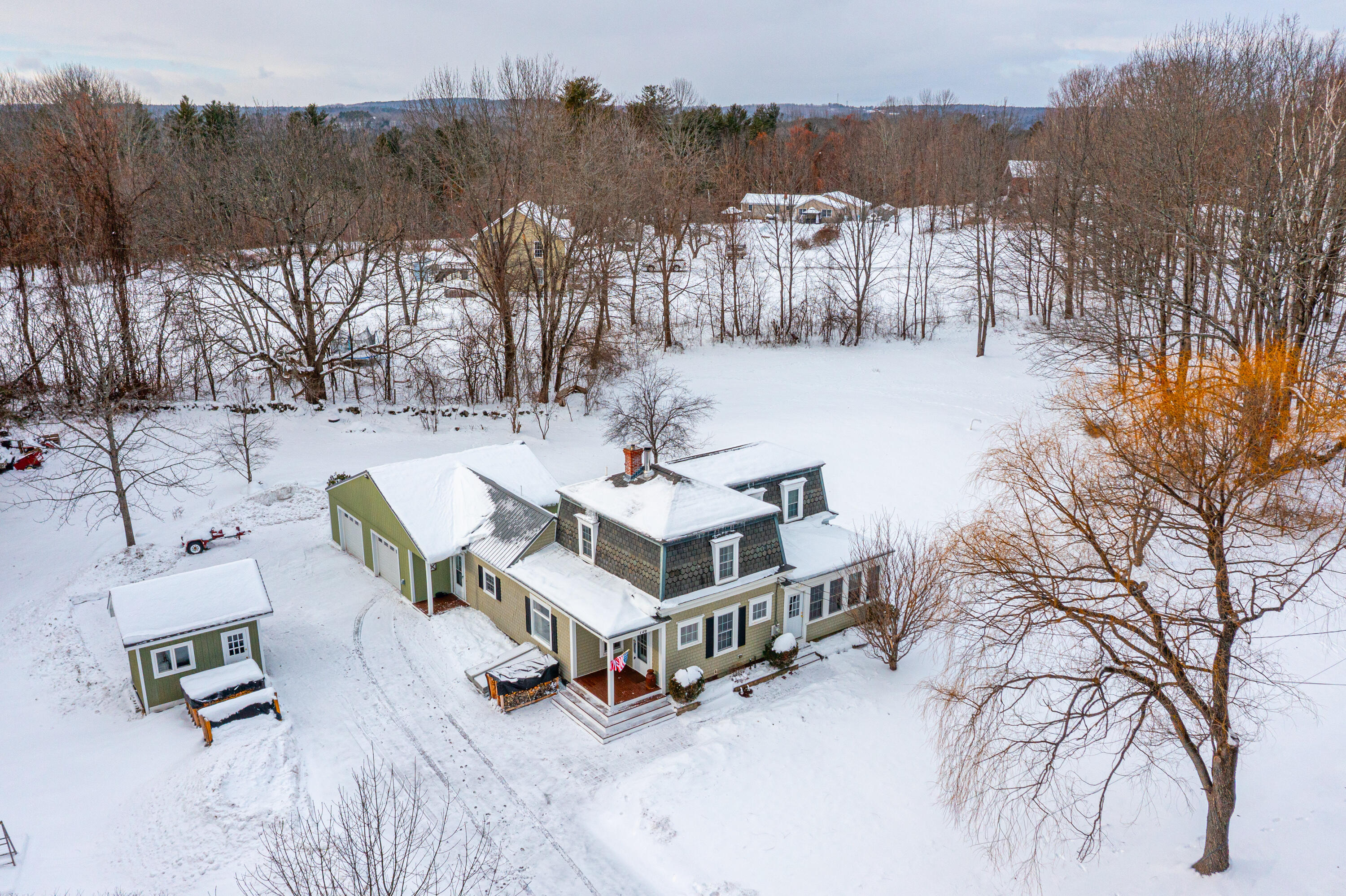 726 W Auburn Road