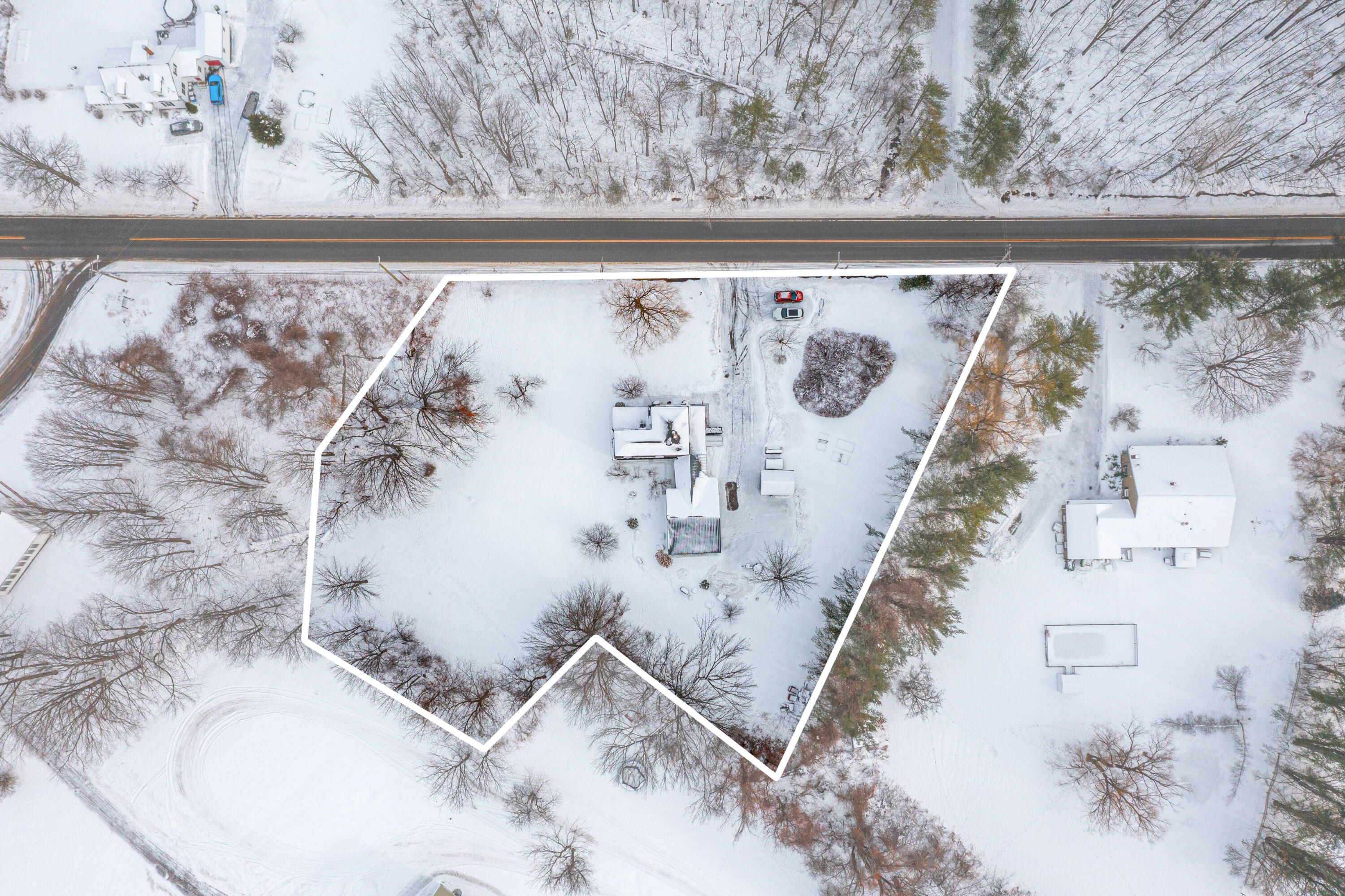 726 W Auburn Road