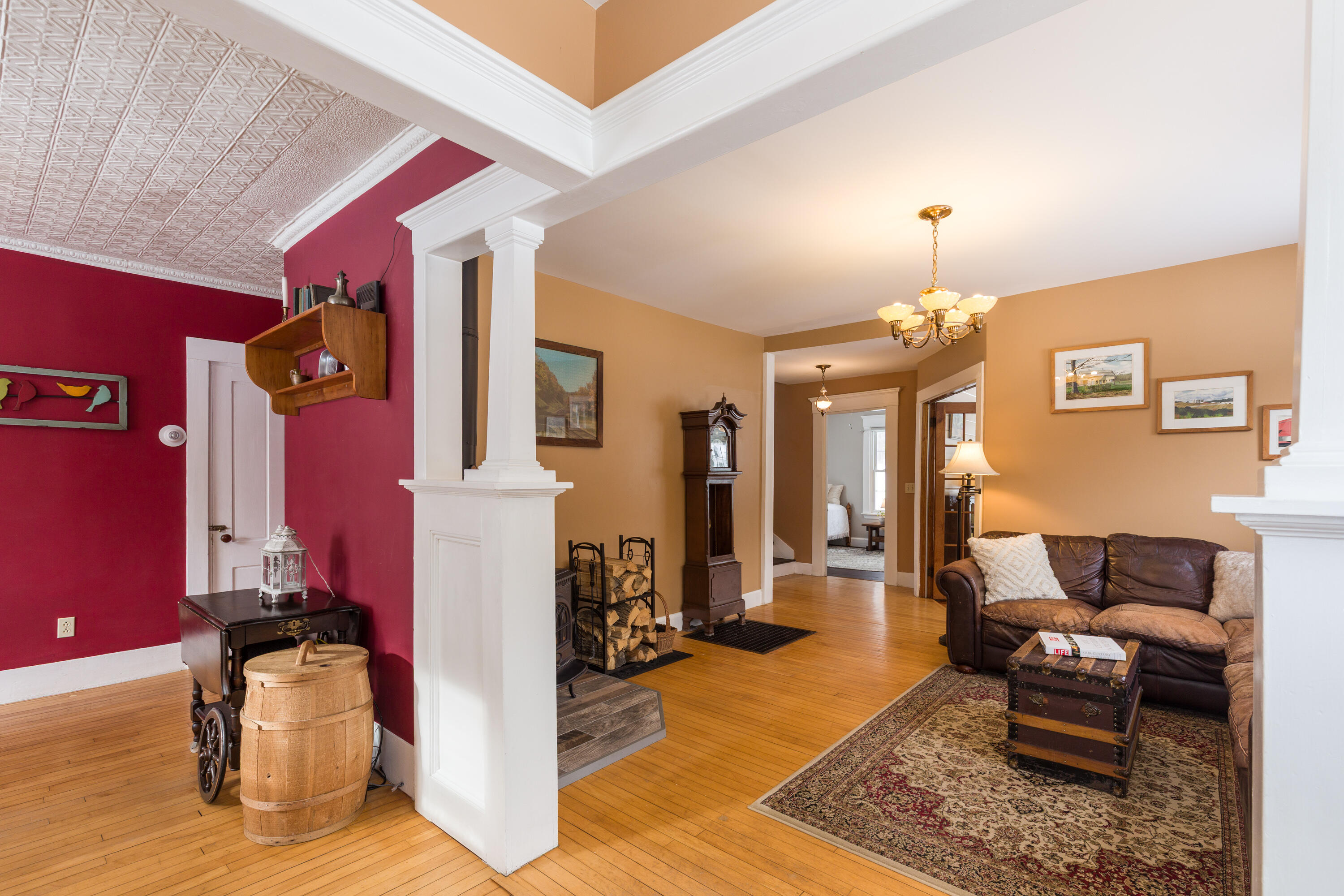 726 W Auburn Road