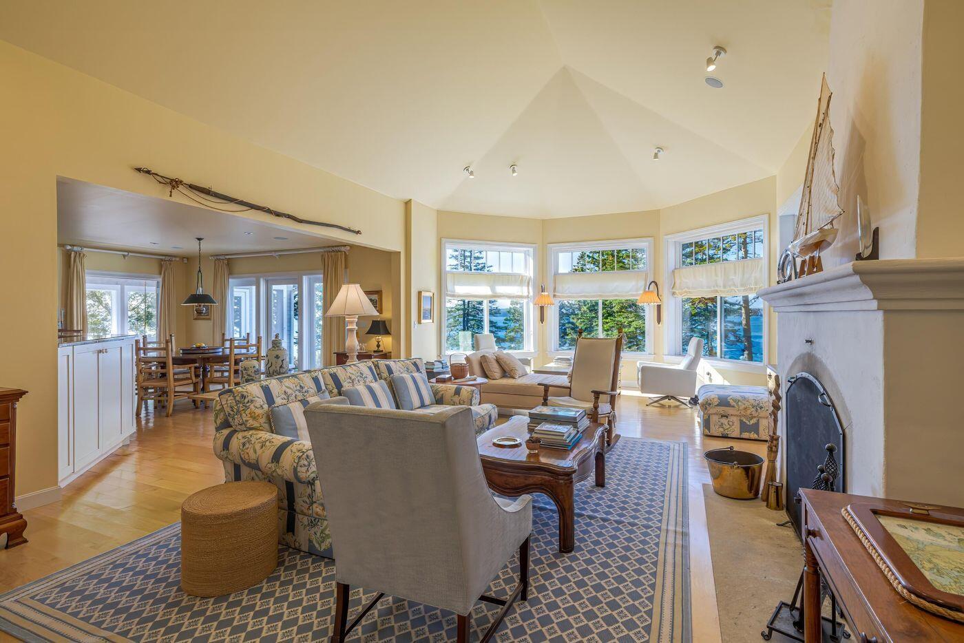 75 Old Cove Lane