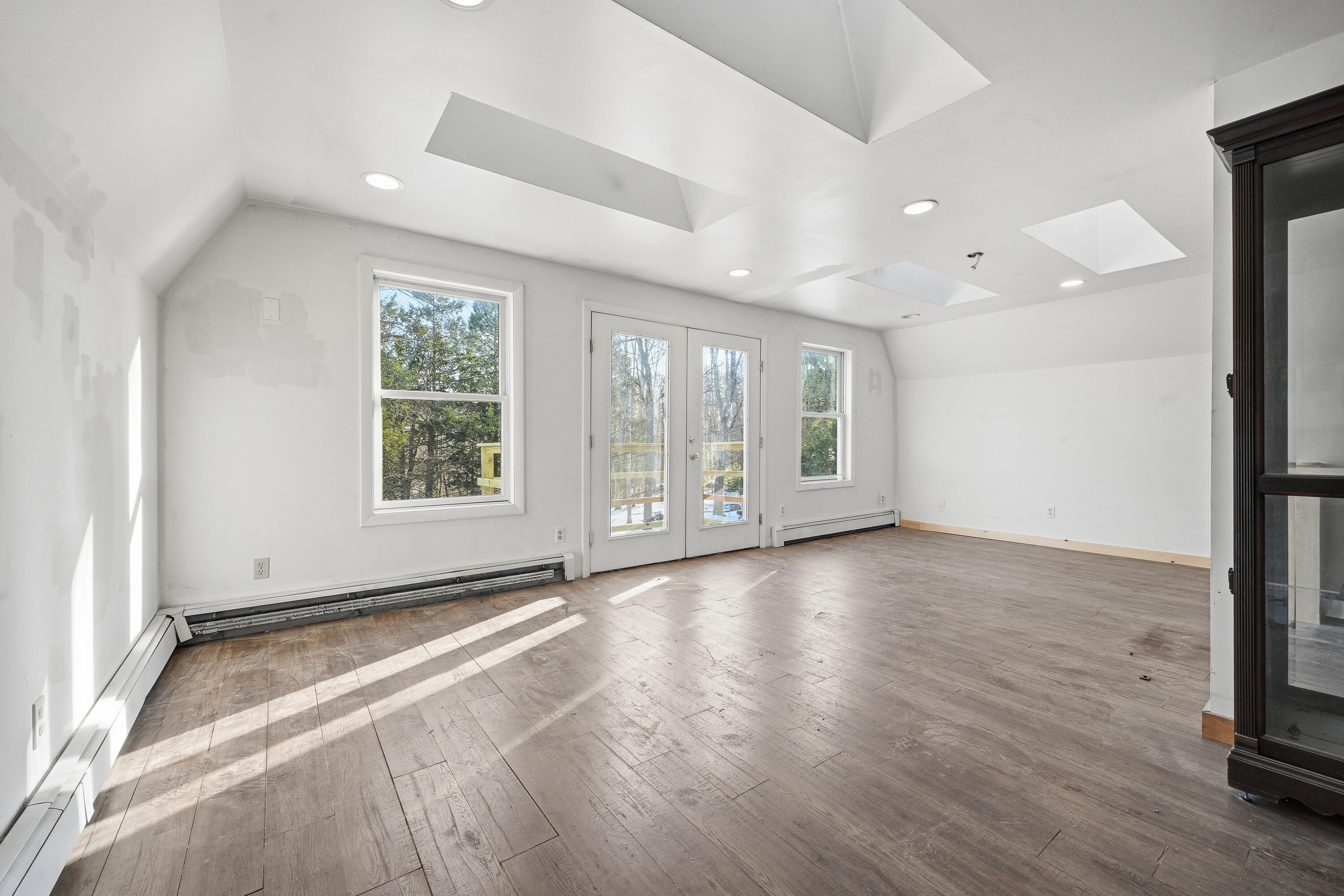 33 Robbins Road