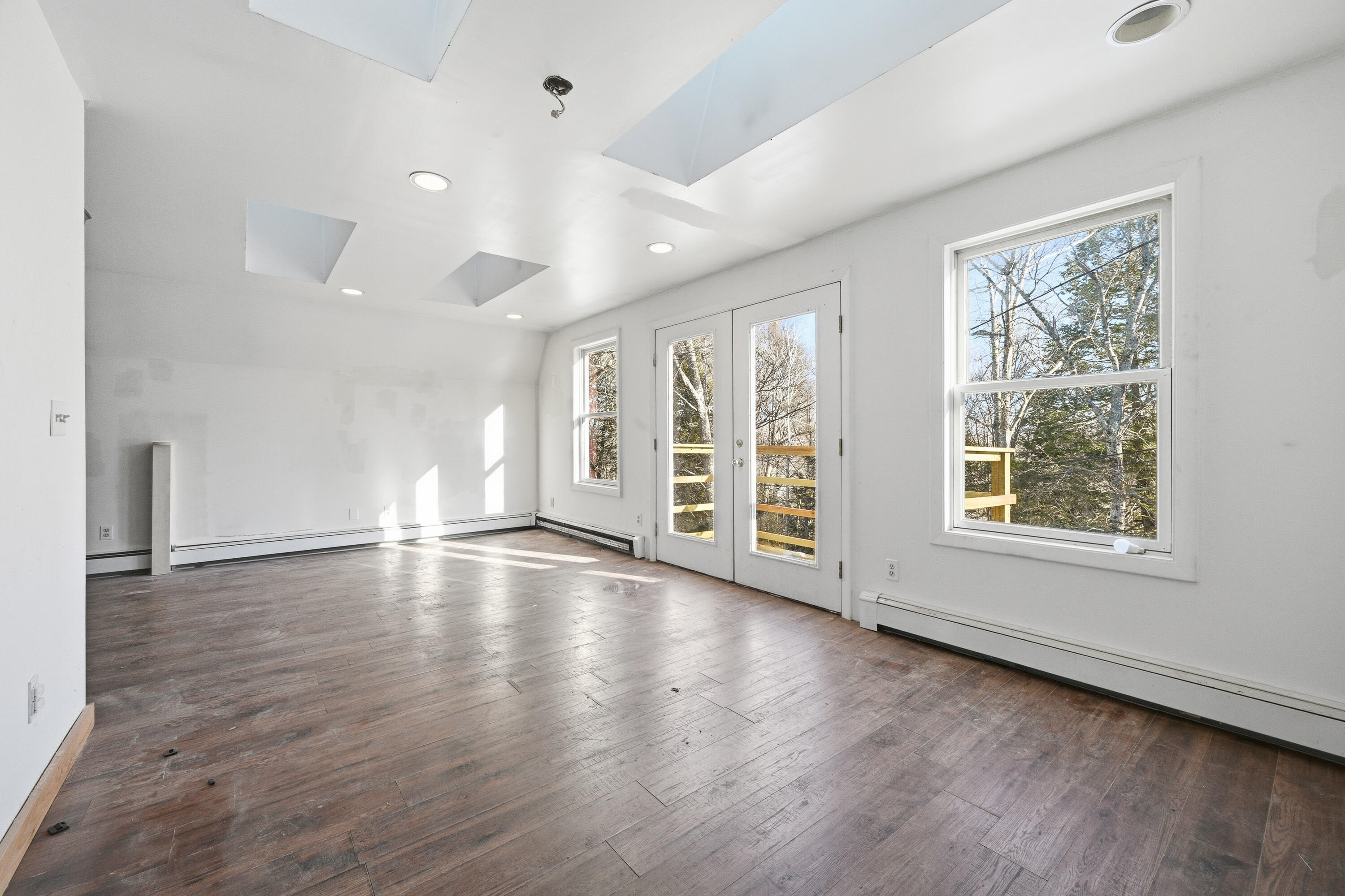 33 Robbins Road