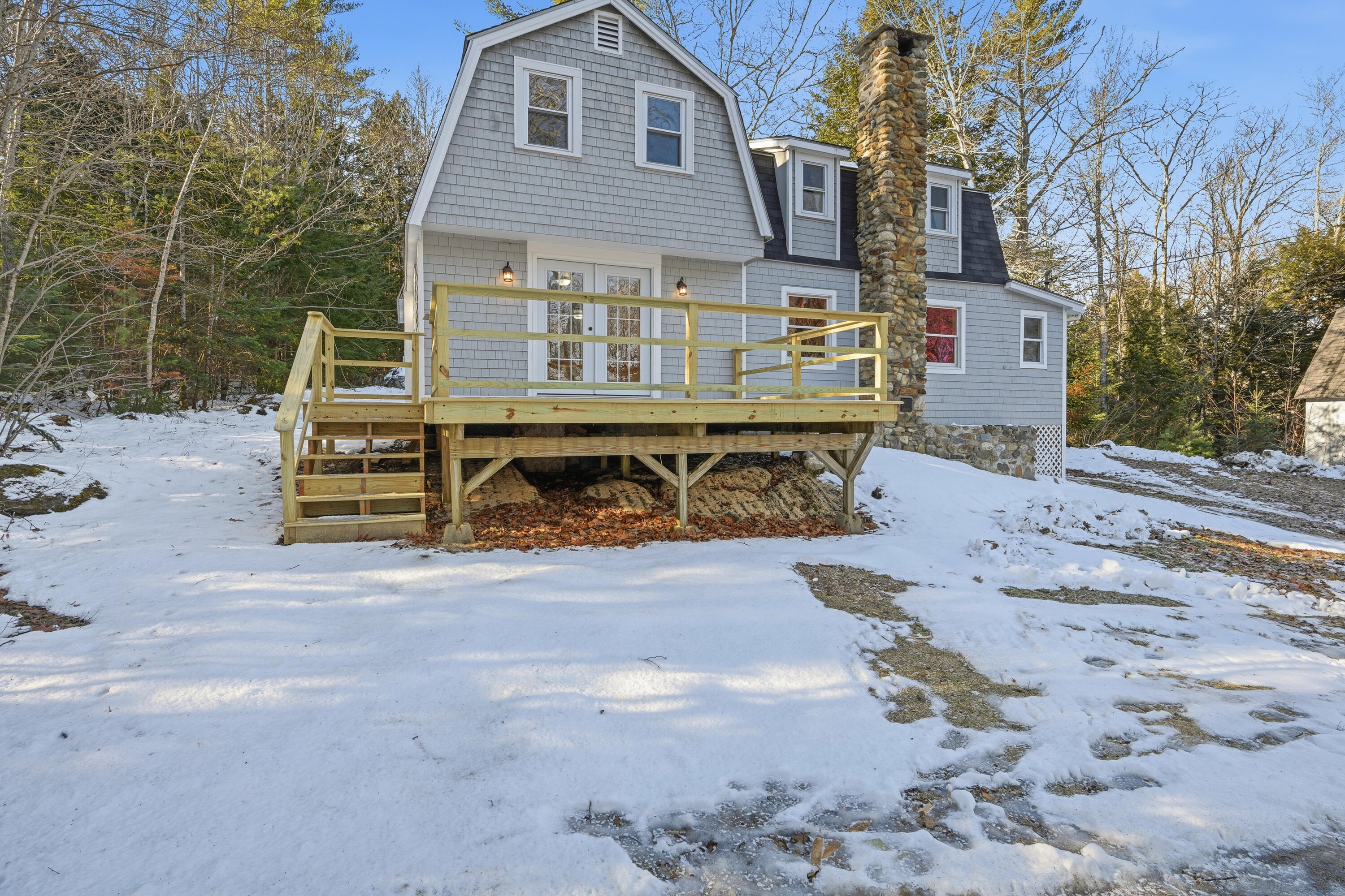 33 Robbins Road
