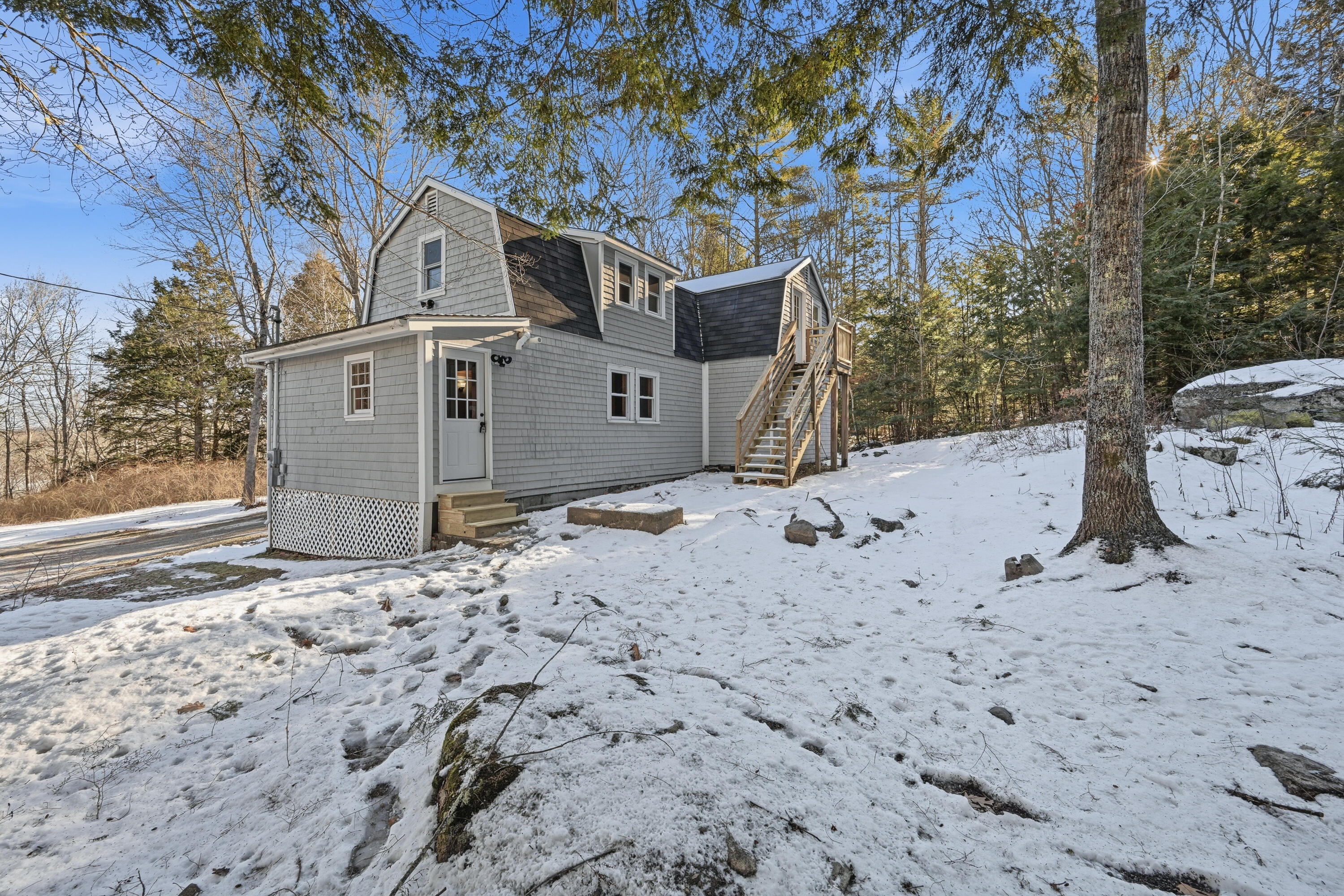 33 Robbins Road